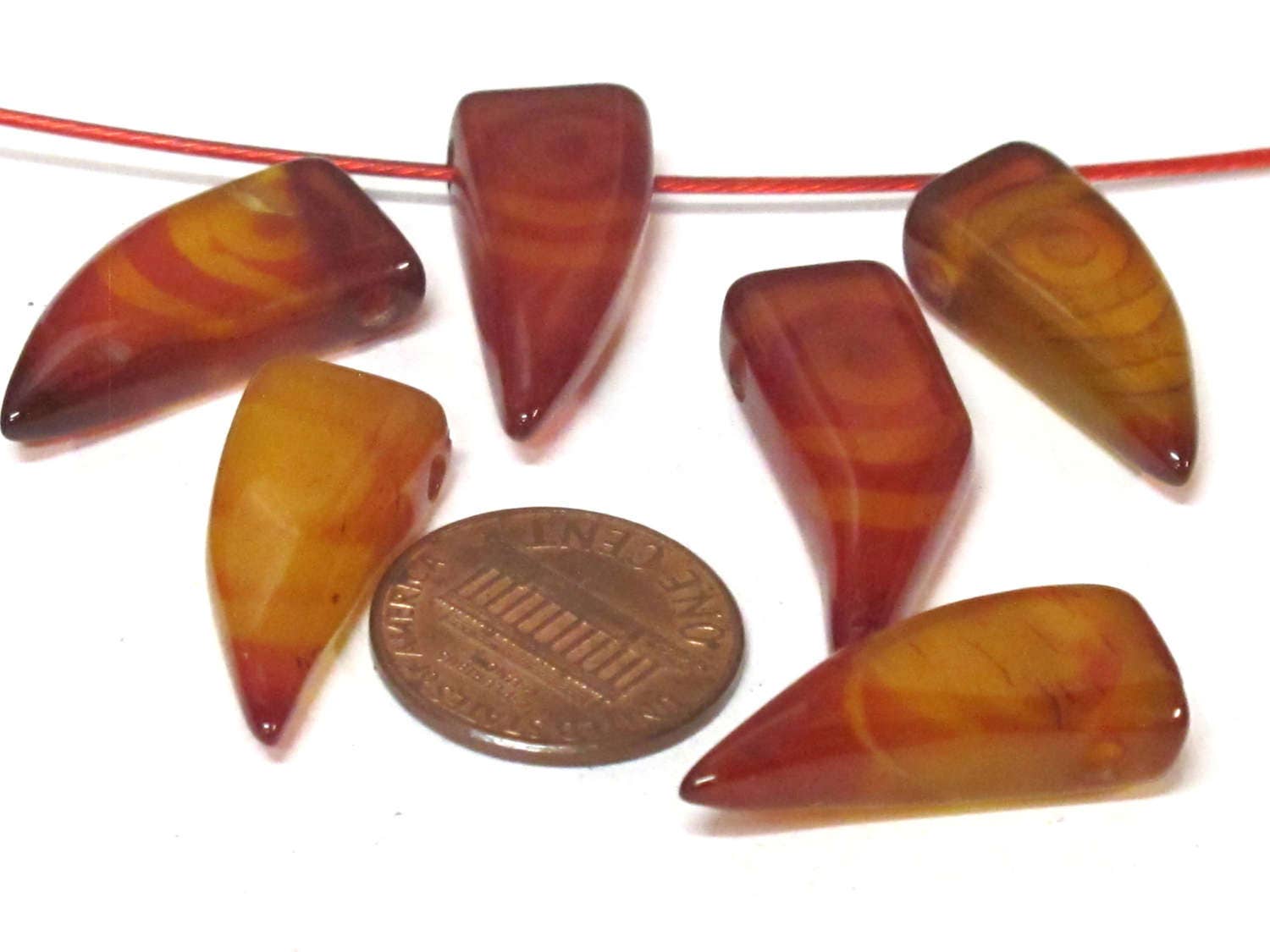1 bead - Tibetan etched agate dzi gemstone horn shape bead - GM428