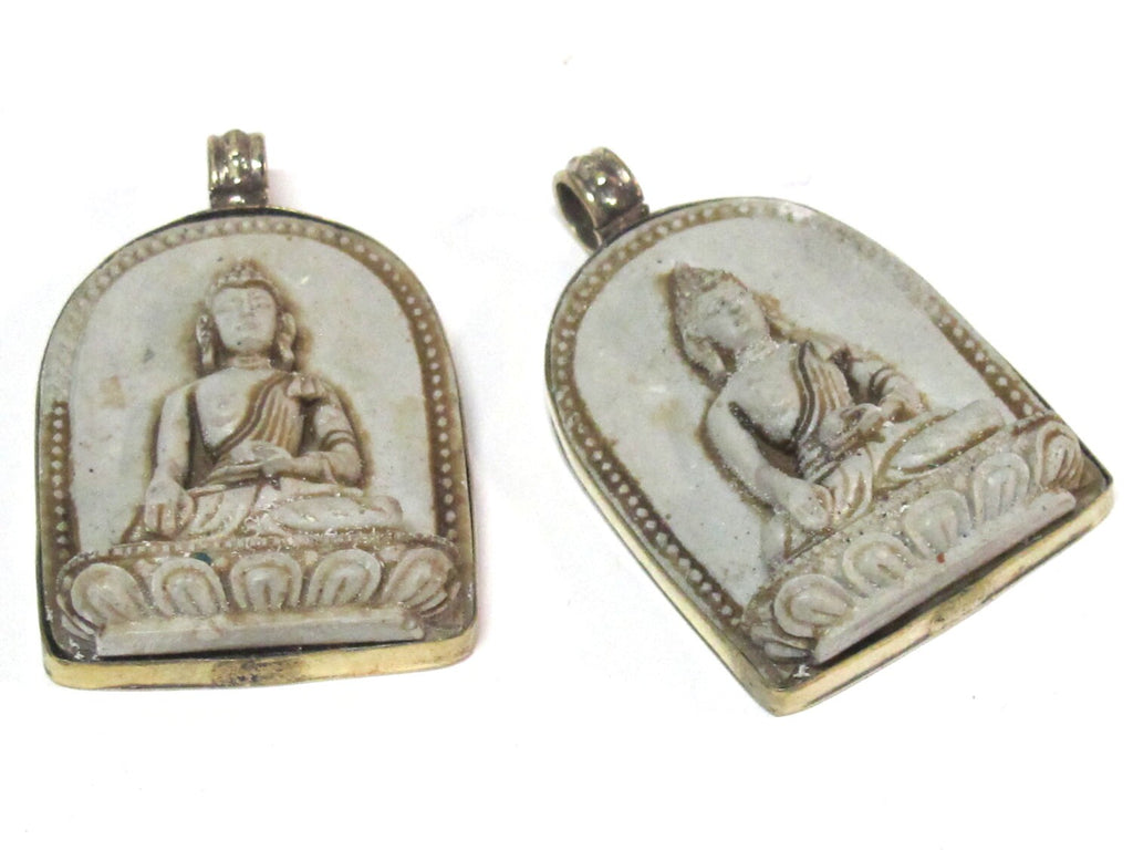 1 pendant - Tibetan cream white color Buddha face pendant from Nepal - PS019