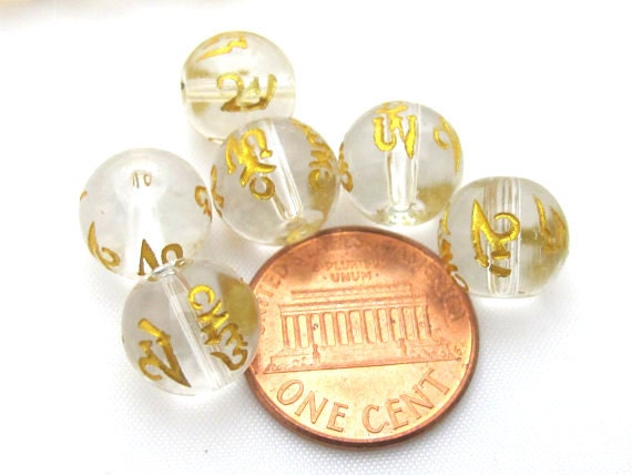 8 Beads-Tibetan om mantra etched clear quartz beads 10 mm - GM231s