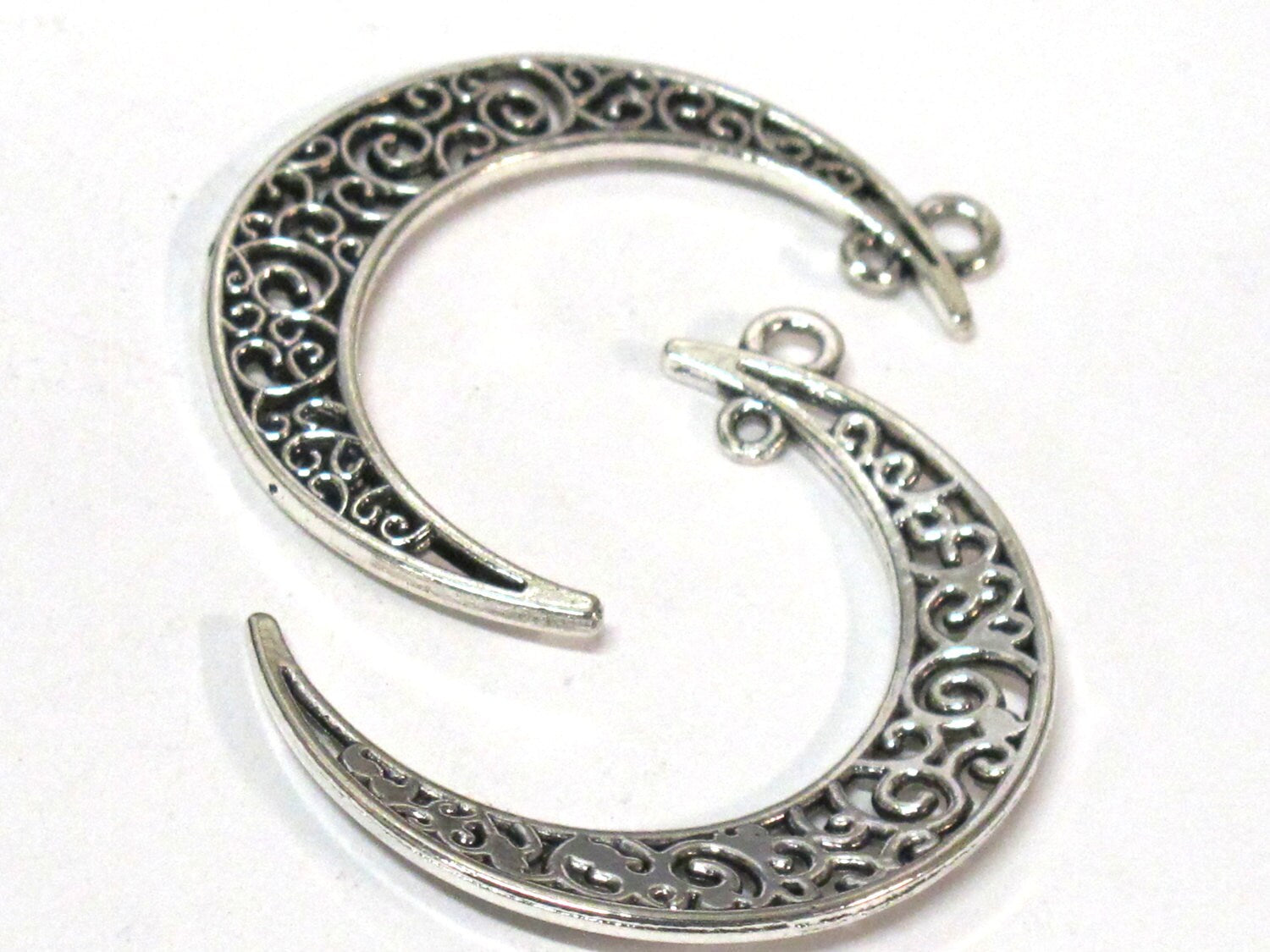 4 charms- Moon shape connector charm pendants supply silver tone - CM198