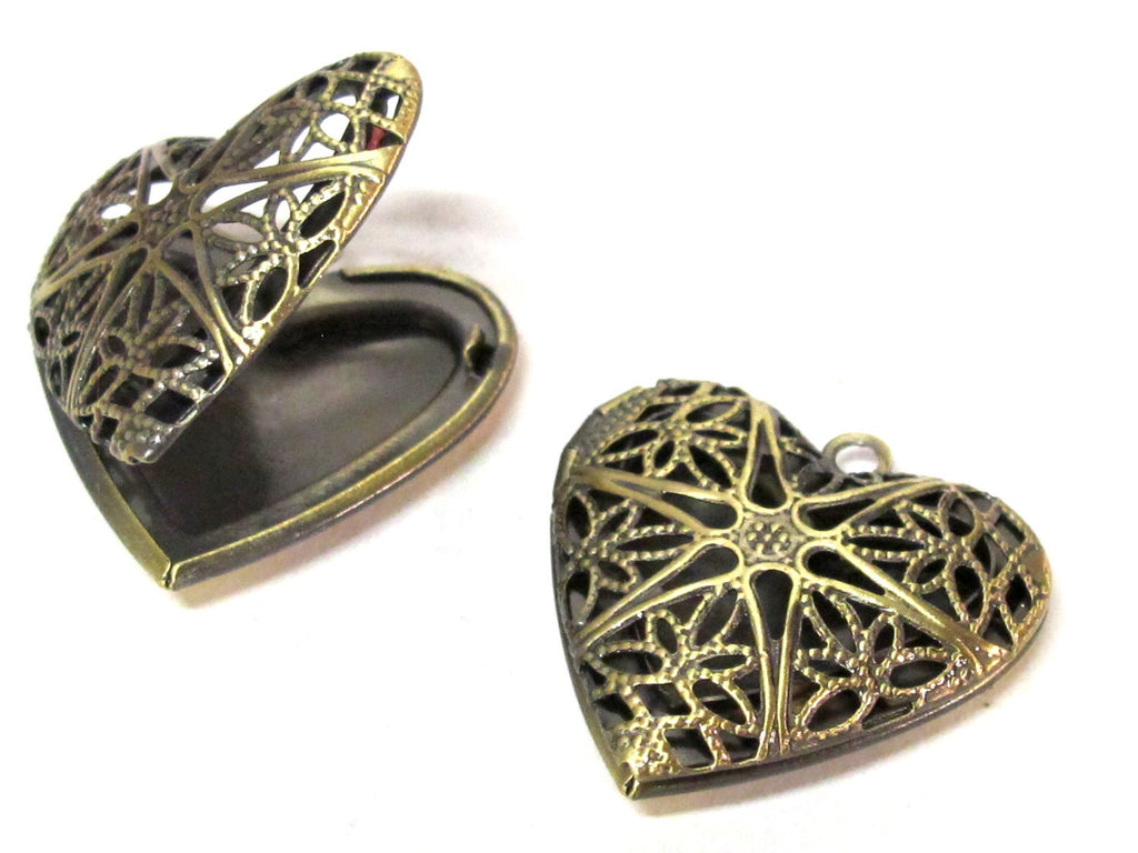 2 pendants - Heart shape antiqued brass tone filigree locket charm pendants - 26 mm x 26 mm - PM547