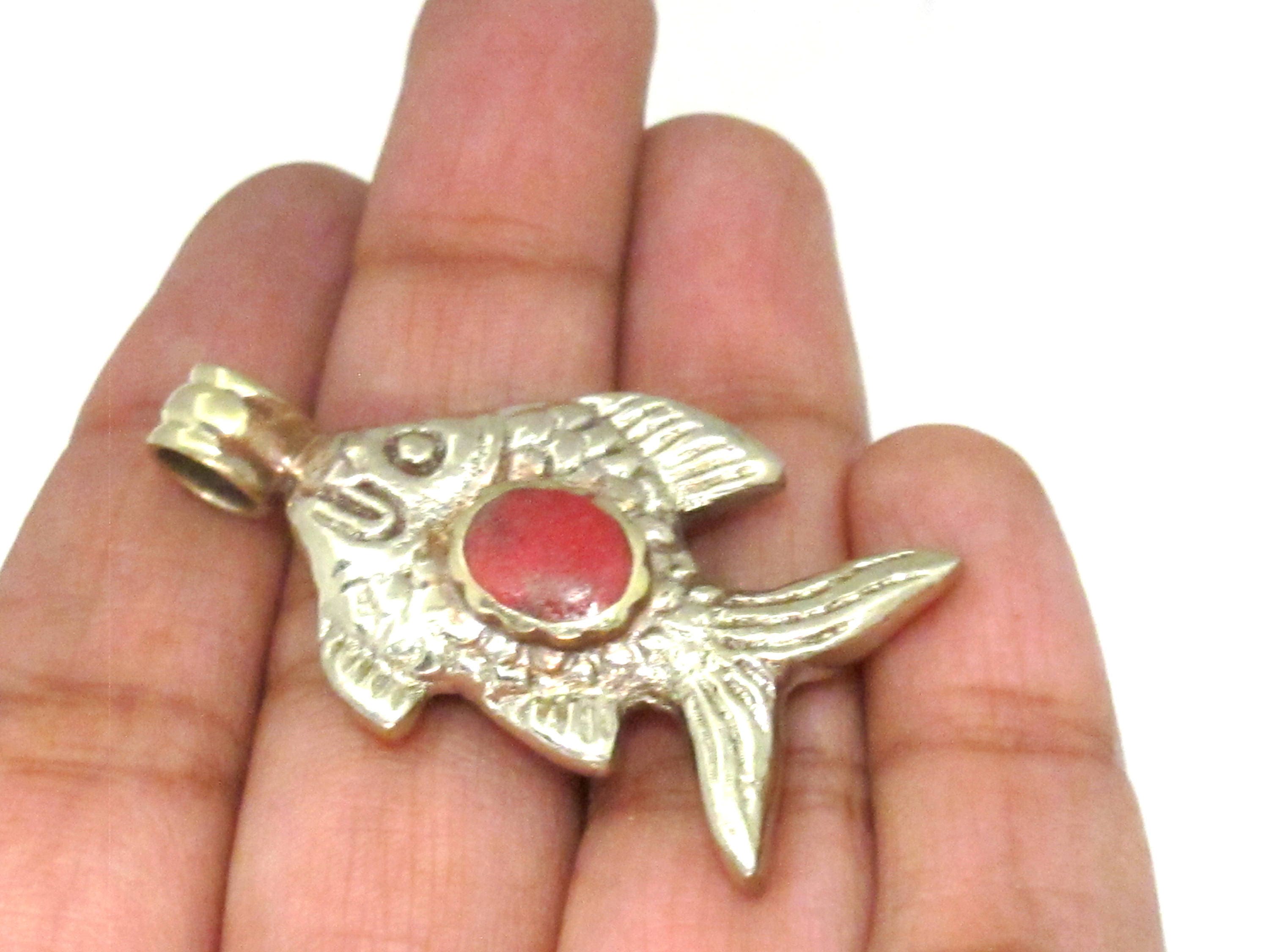 1 Pendant - Dual sided Tibetan silver tone fish repousse pendant with inlay - PM563E