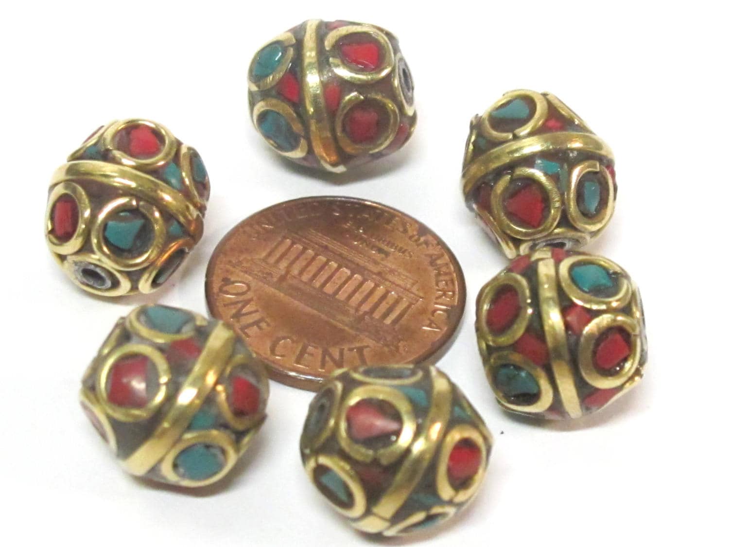 10 Beads - Ethnic Nepal beads oval shape brass circles design with turquoise inlay - BD051Az