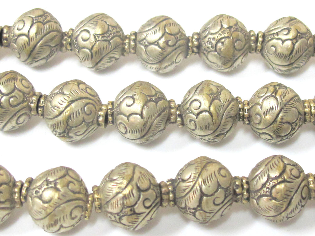 1 BEAD - Tibetan silver repousse carving floral design rondelle oval shape beads from Nepal - BD966