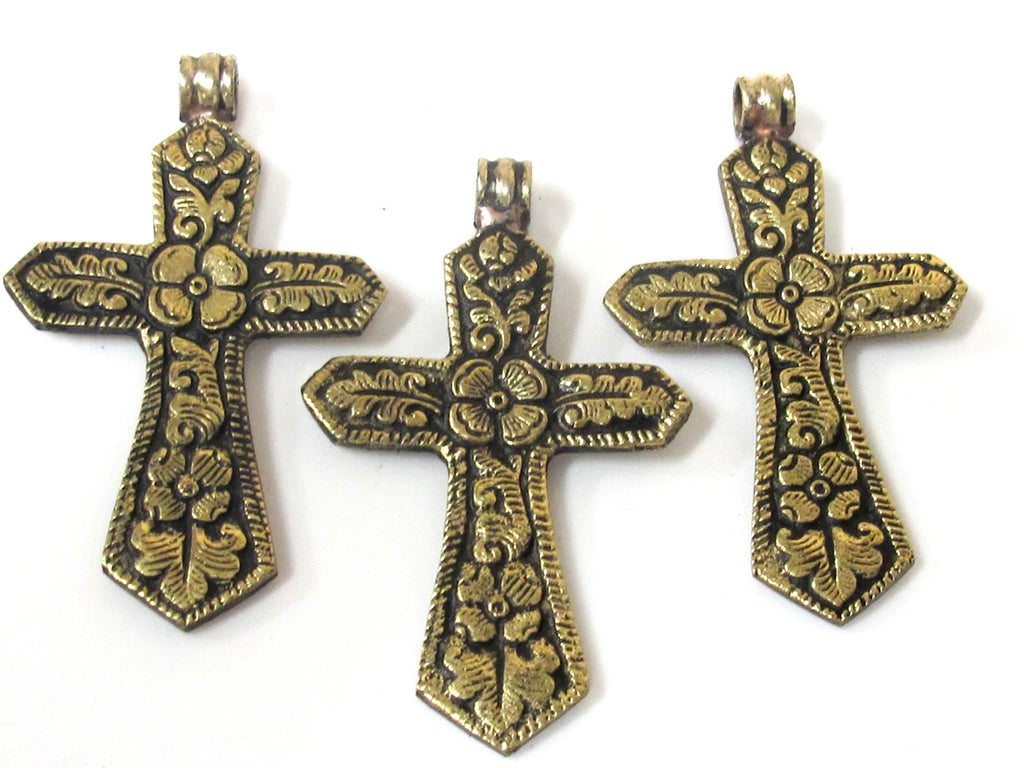 1 Pendant - Reversible Tibetan Nepal solid brass cross pendant with carved flower design both sides - PM423 Copyright Nepalbeadshop