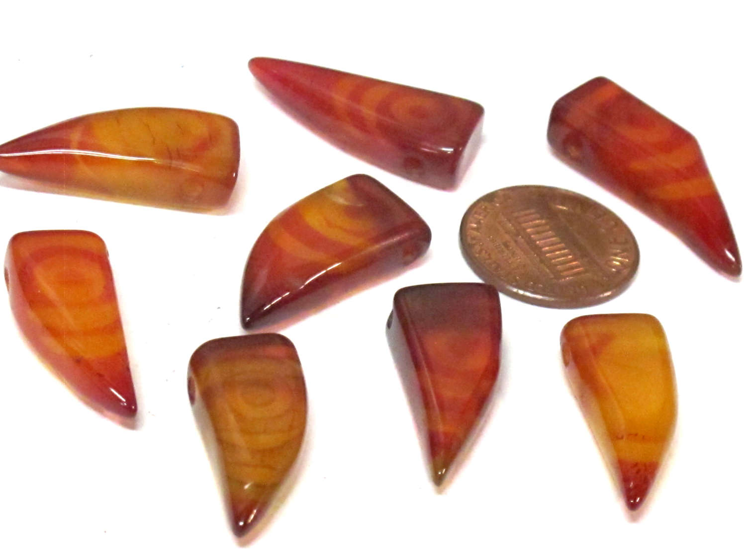 1 bead - Tibetan etched agate dzi gemstone horn shape bead - GM428