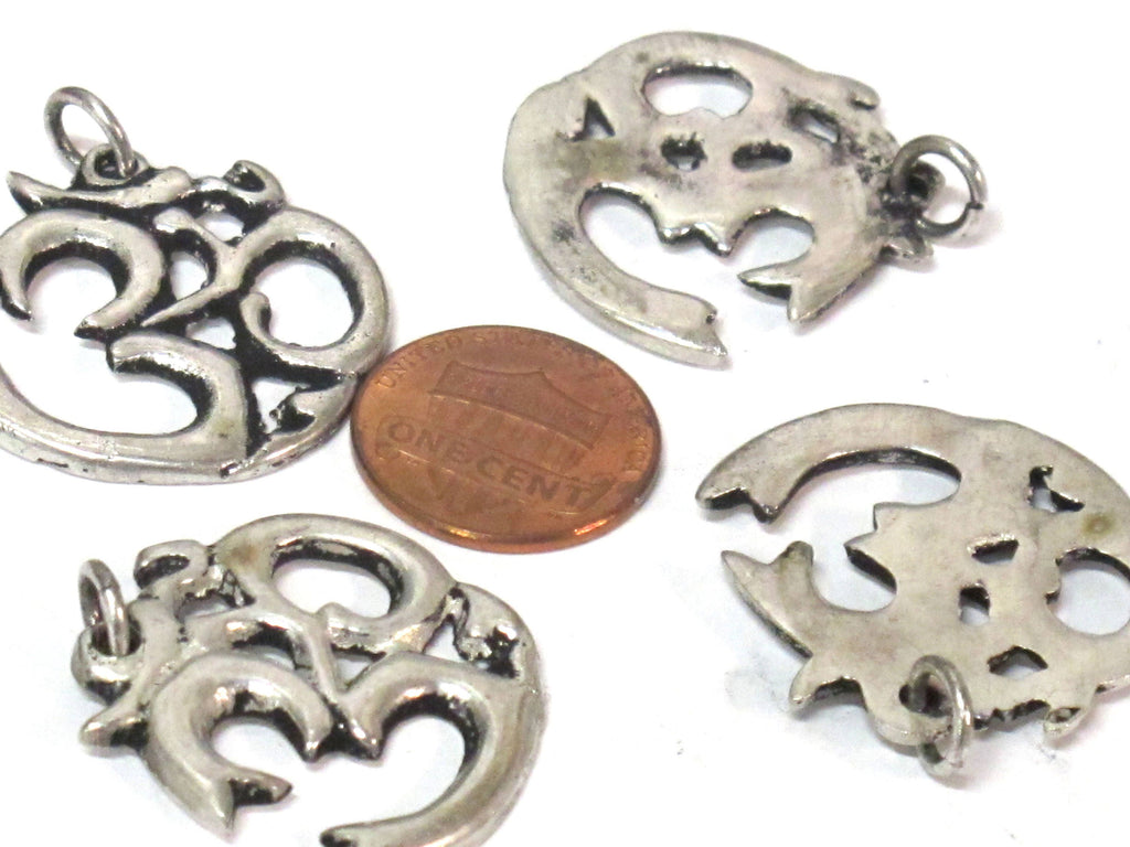 1 pendant - Tibetan antiqued silver finish Om mantra pendant from Nepal - yoga meditation jewelry making supplies CP123