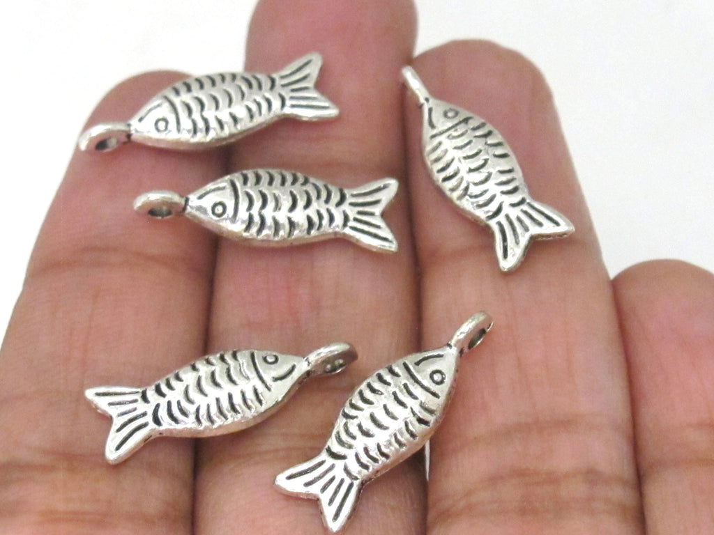 10 charm pendants - Dual sided antiqued silver color fish metal pendant charm beads - CM205