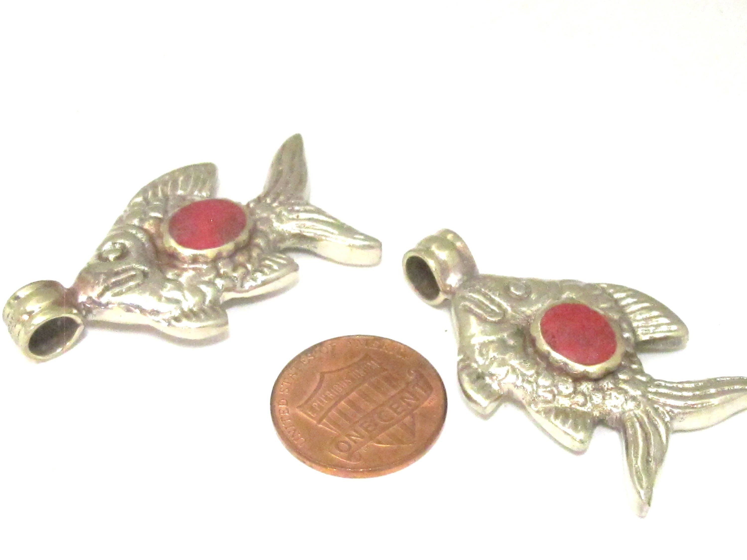 1 Pendant - Dual sided Tibetan silver tone fish repousse pendant with inlay - PM563E