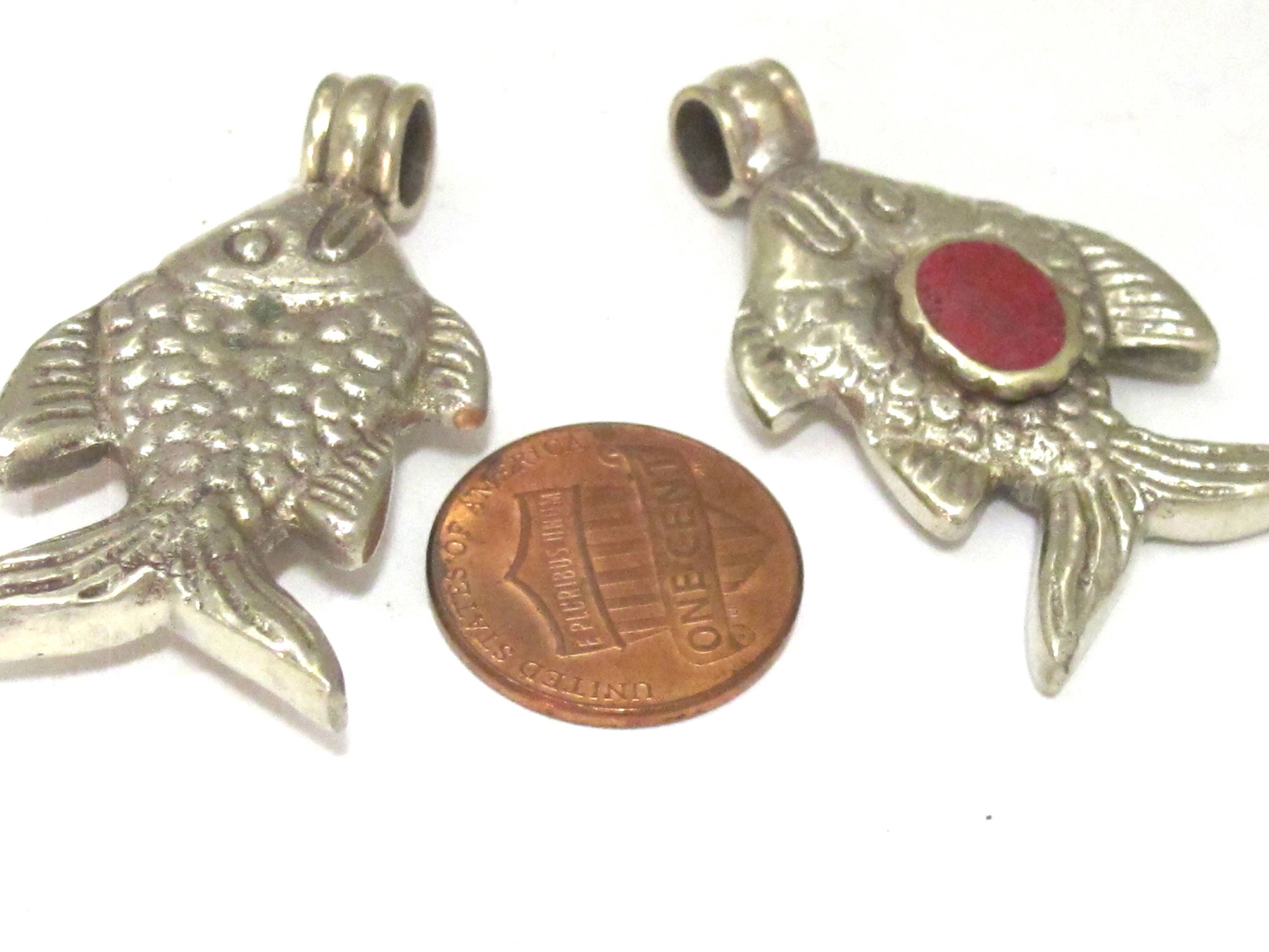 1 Pendant - Dual sided Tibetan silver tone fish repousse pendant with inlay - PM563E