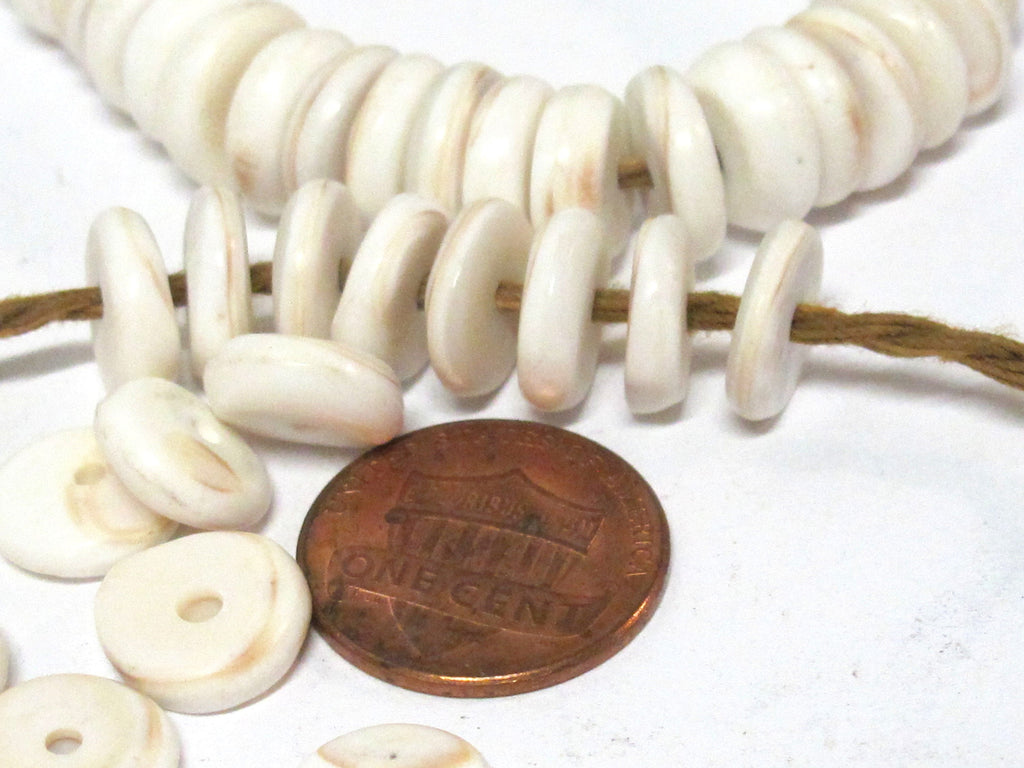 10 Beads - Small Ethnic Naga natural conch shell flat disc beads 9 - 10 mm size - CH072