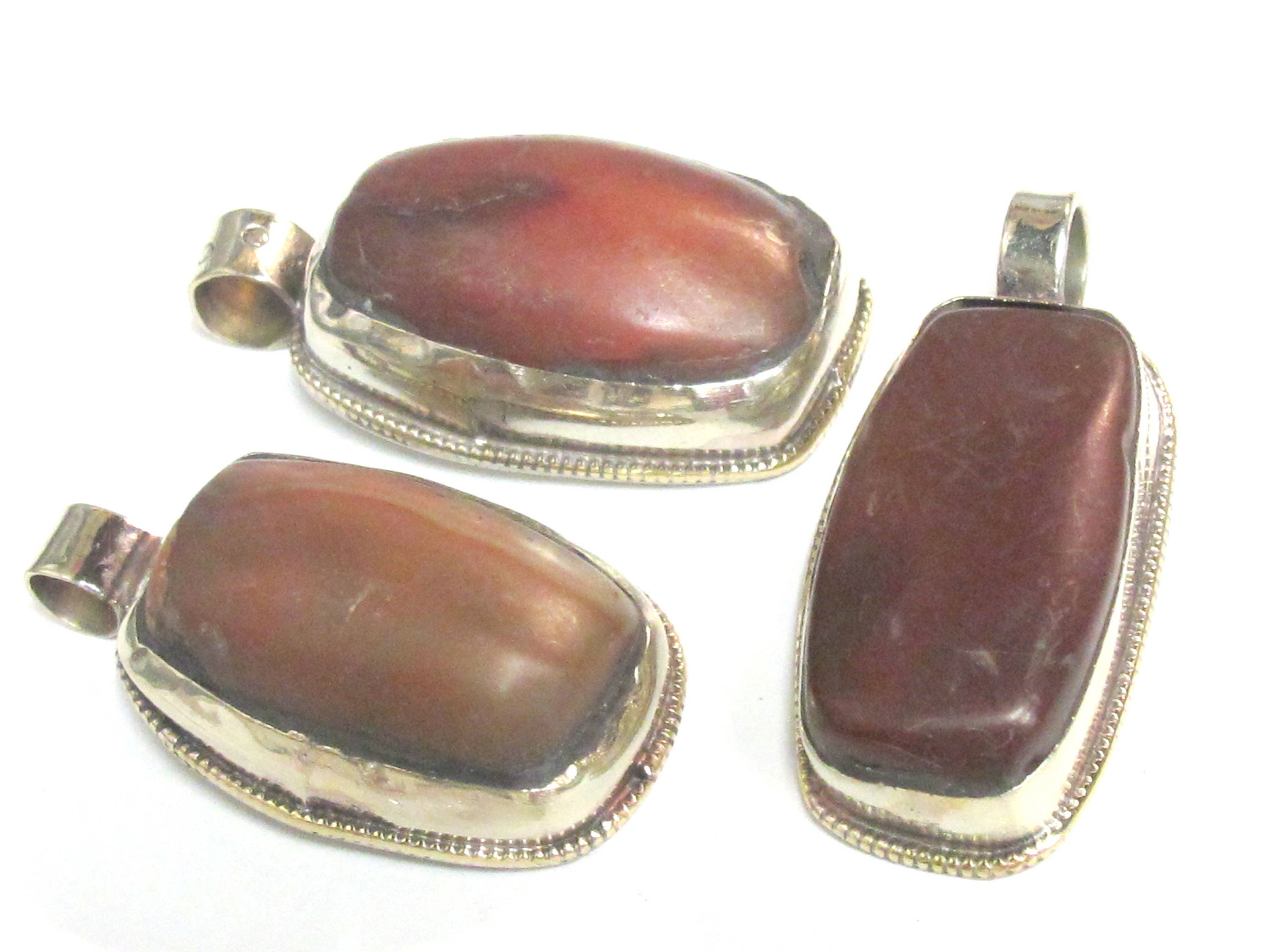 1 Pendant - Himalayan natural carnelian gemstone tibetan silver pendant with reverse side flower carving - PM577E