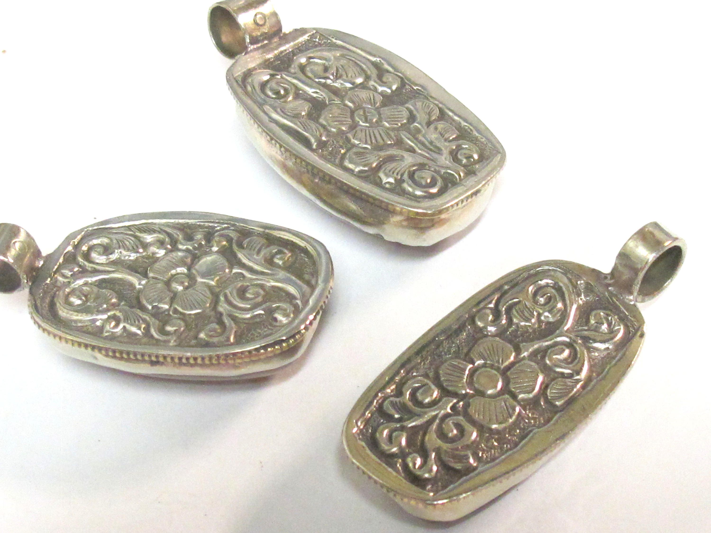 3 Pendants - Himalayan natural carnelian gemstone tibetan silver pendant with reverse side flower carving - PM577Ex