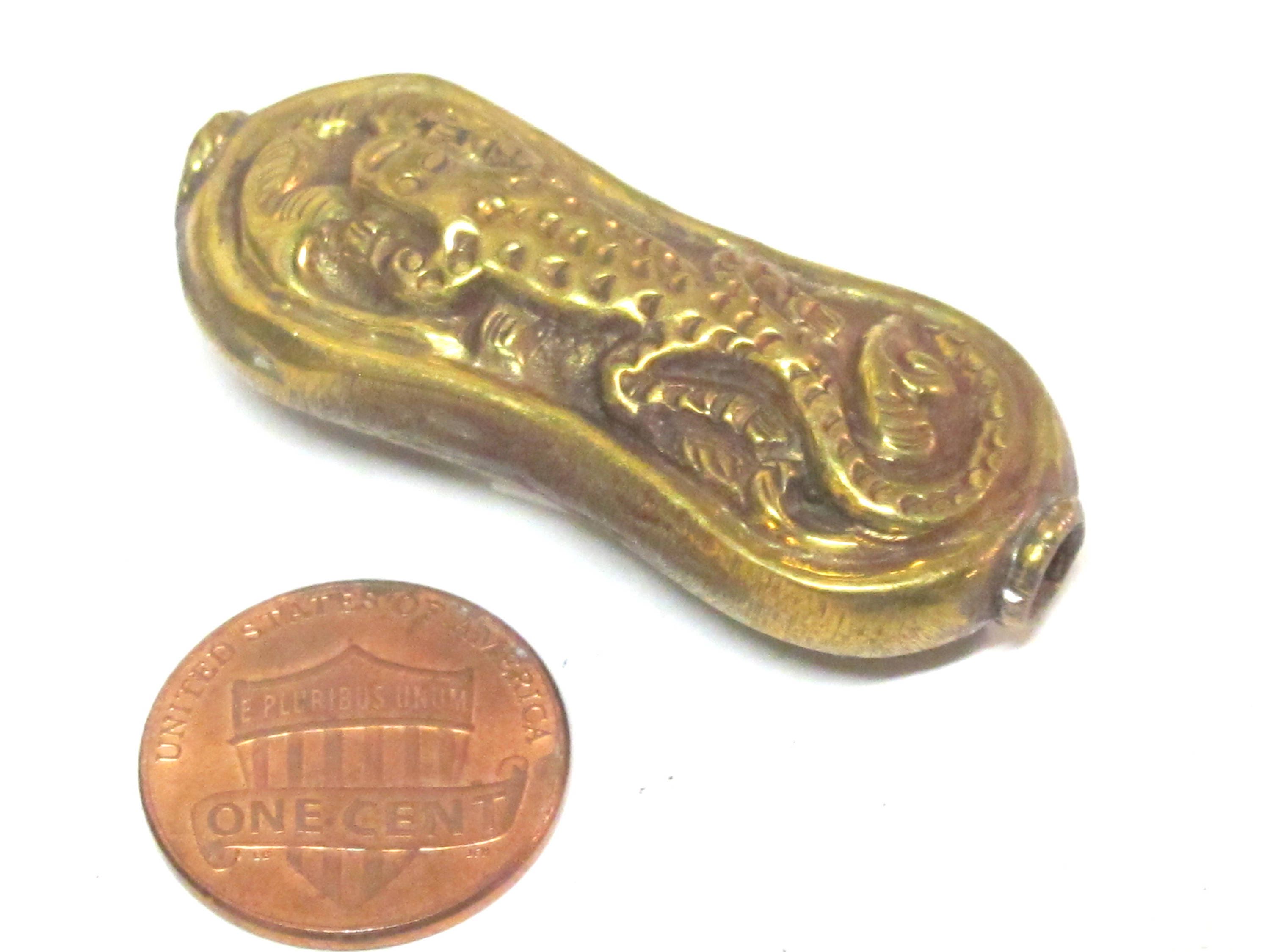 1 Bead - Large reversible Tibetan brass bead from Nepal with carved alligator lizard gecko - jewelry making supplies - BD185B