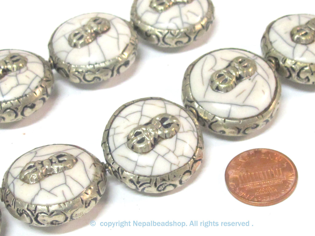 1 Bead - Reversible Large size Tibetan silver encased white cream color crackle resin dorje vajra symbol bead - BD524E