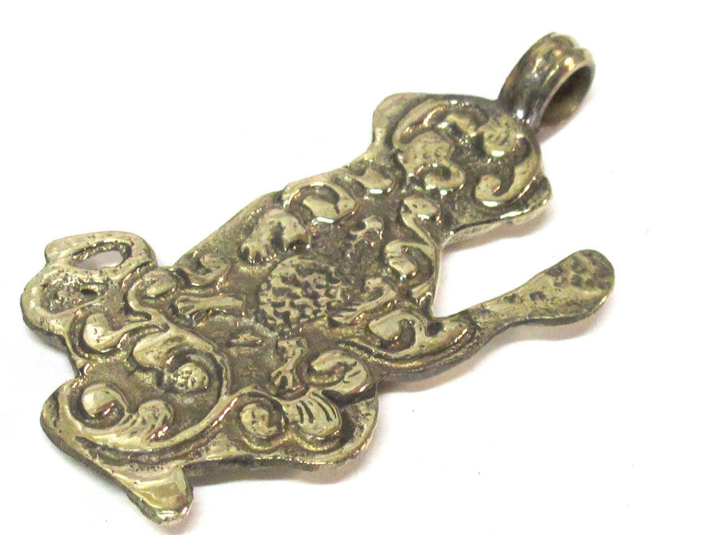 1 Pendant - Tibetan brass monkey pendant with floral carving on other side from Nepal - PM598