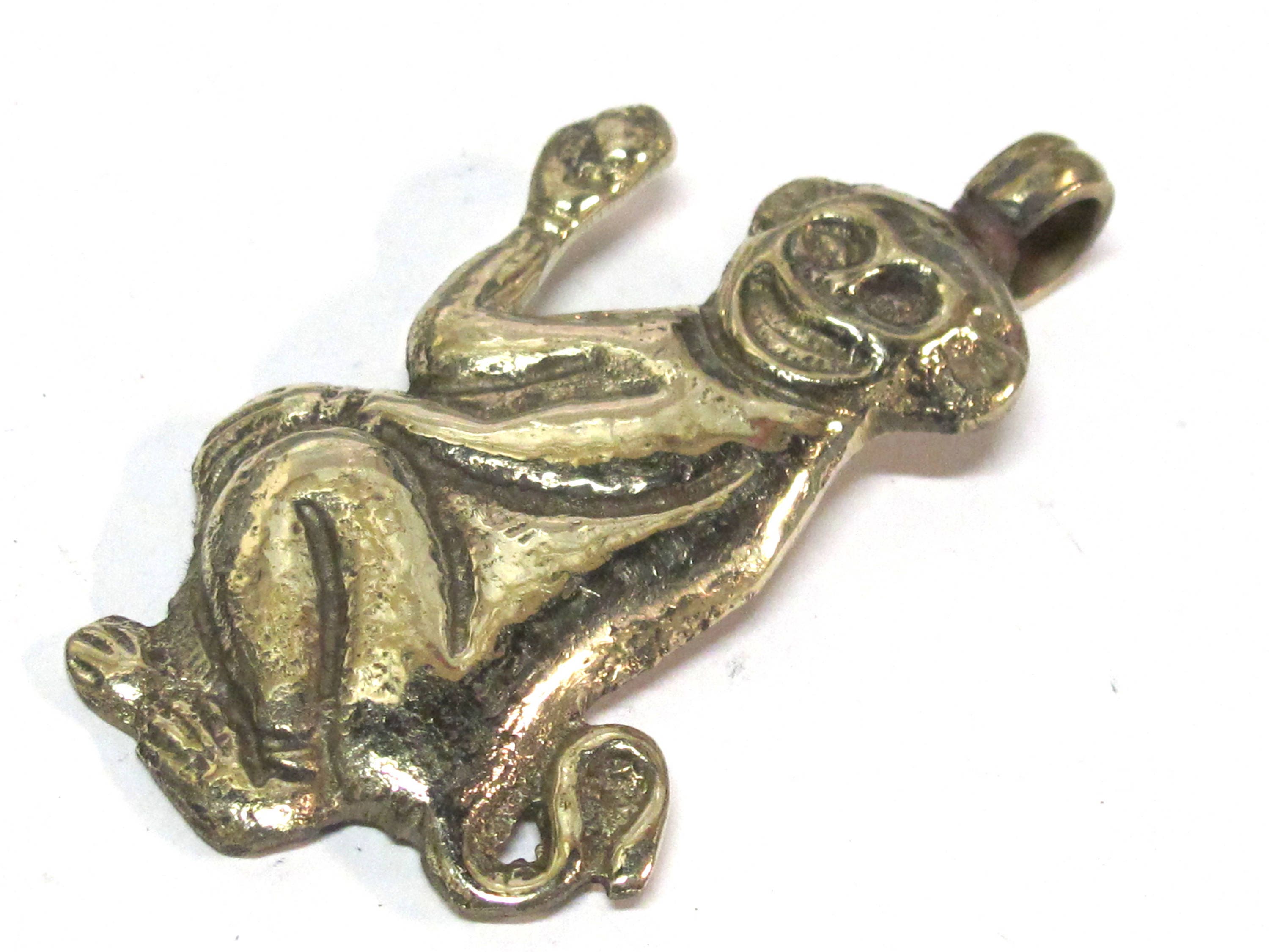 1 Pendant - Tibetan brass monkey pendant with floral carving on other side from Nepal - PM598