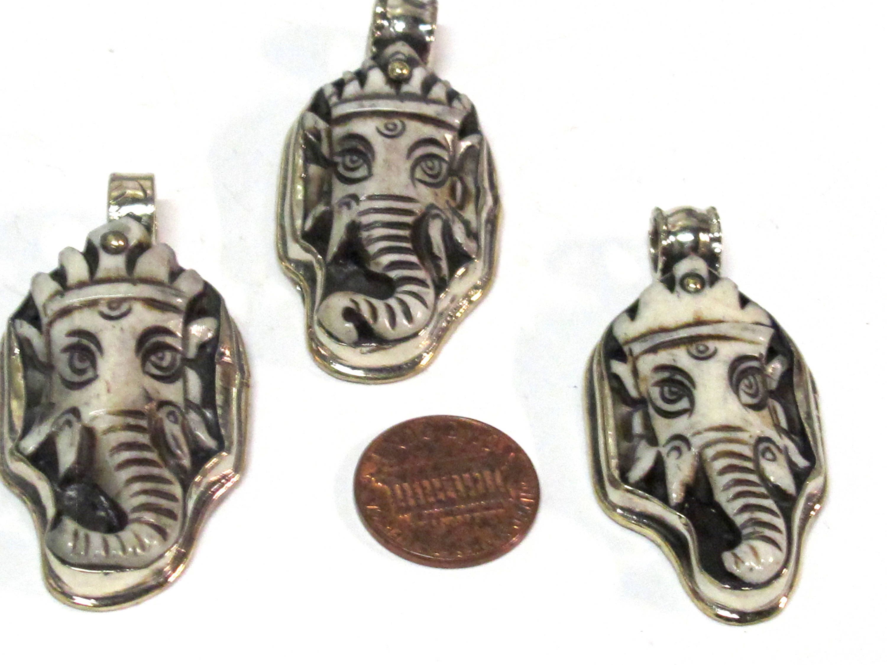 1 Pendant - Intricate carved ethnic Hindu lord Ganesha recycled cattle bone pendant with floral carving on reverse side -- PB007H