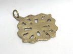 1 Pendant - Tibetan double dorje vajra brass pendant Nepal - CP131
