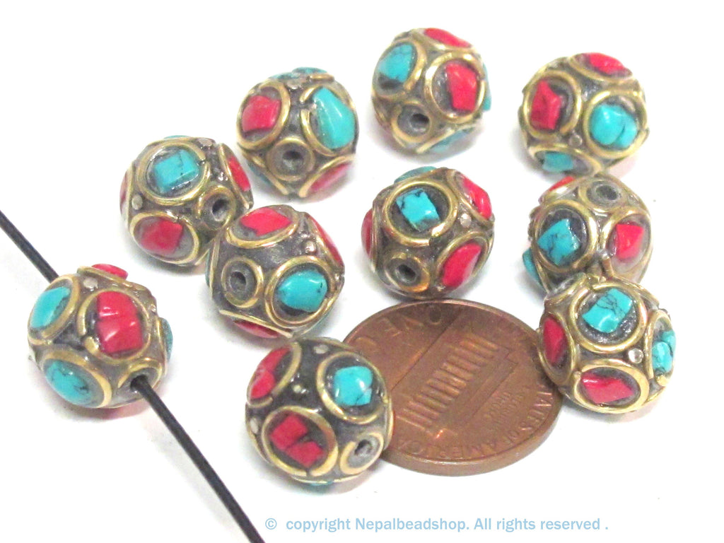 10 Beads - Ethnic Nepal beads oval shape brass circles design with turquoise inlay - BD837K