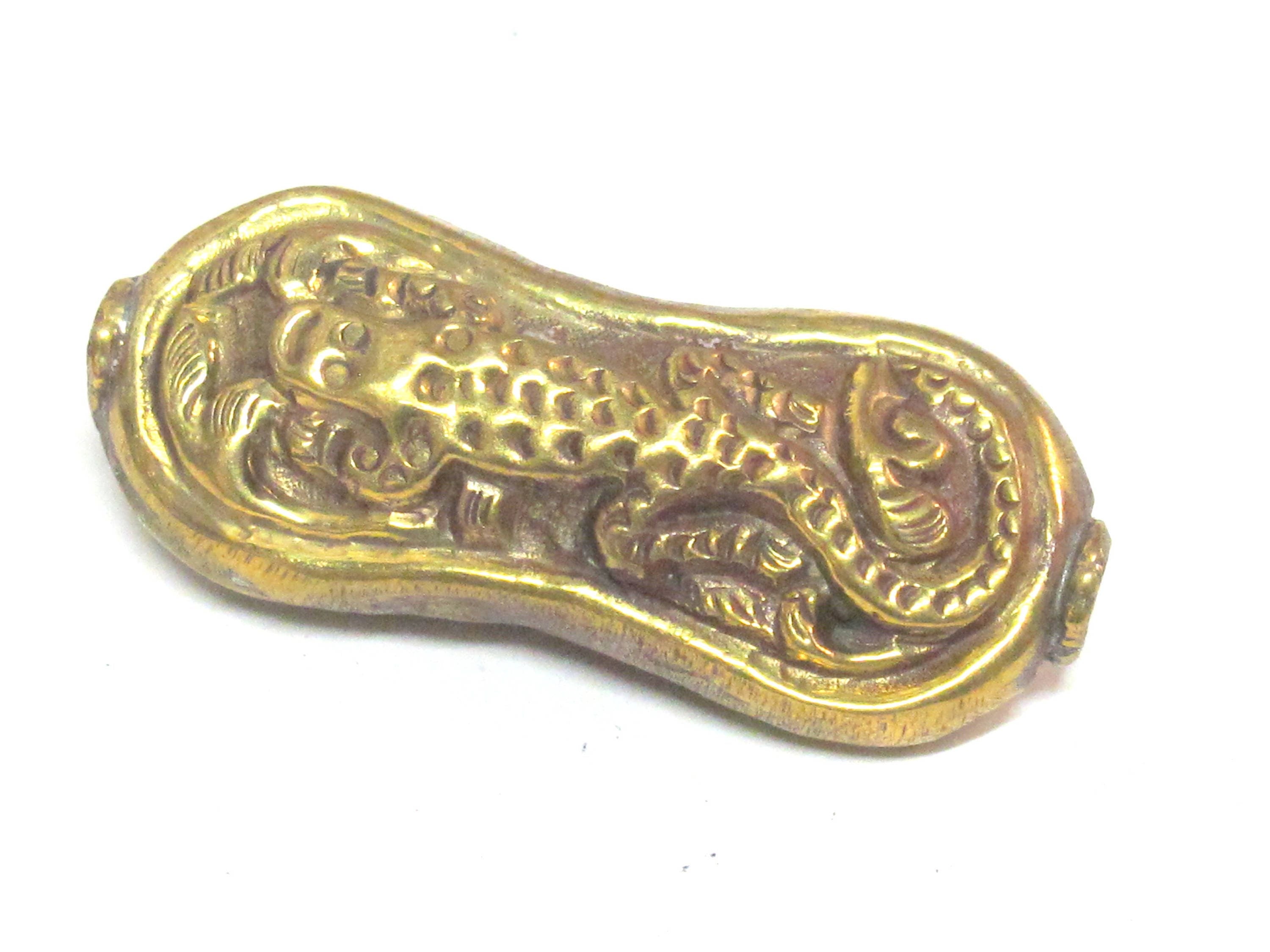 1 Bead - Large reversible Tibetan brass bead from Nepal with carved alligator lizard gecko - jewelry making supplies - BD185B
