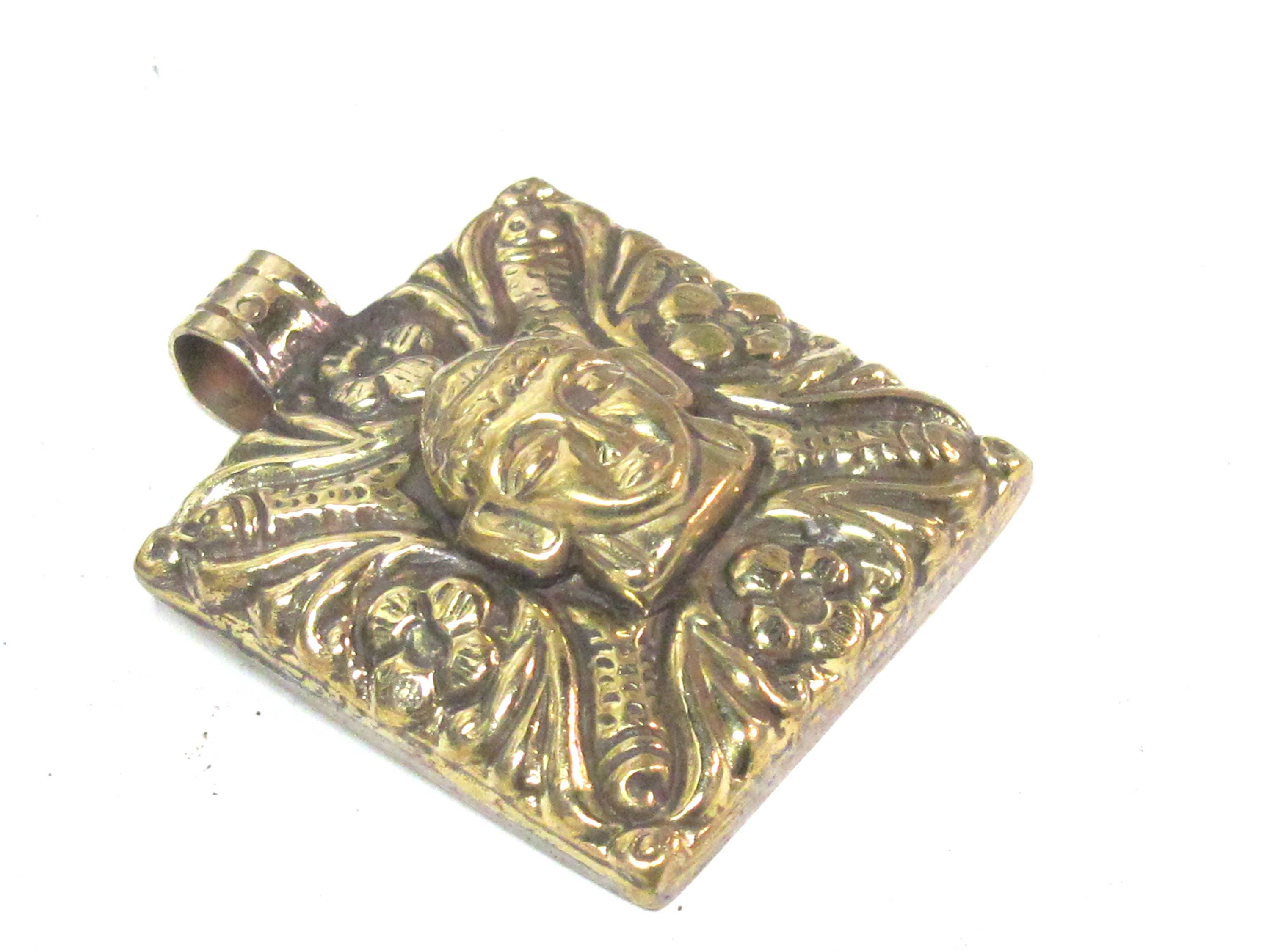 1 pendant - Tibetan square shape Buddha pendant antiqued golden color with floral animal mix design on other side - PM589A
