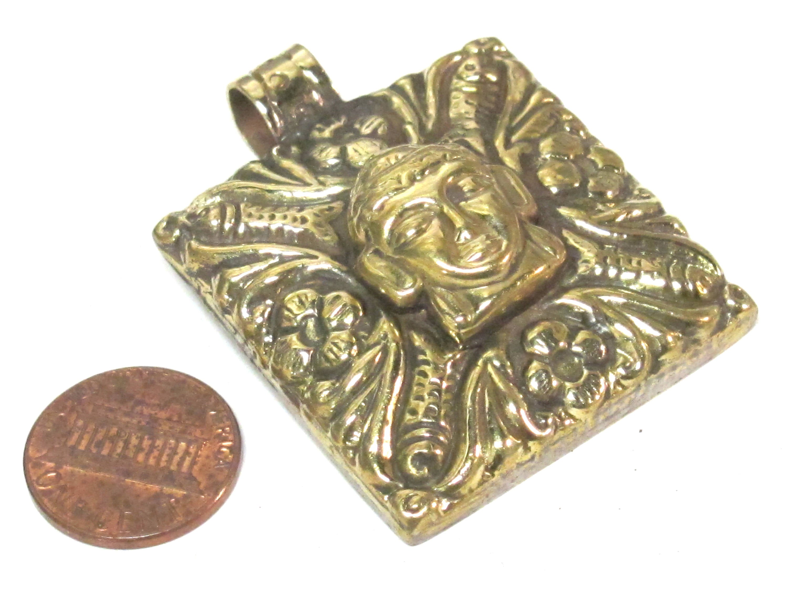 1 pendant - Tibetan square shape Buddha pendant antiqued golden color with floral animal mix design on other side - PM589A