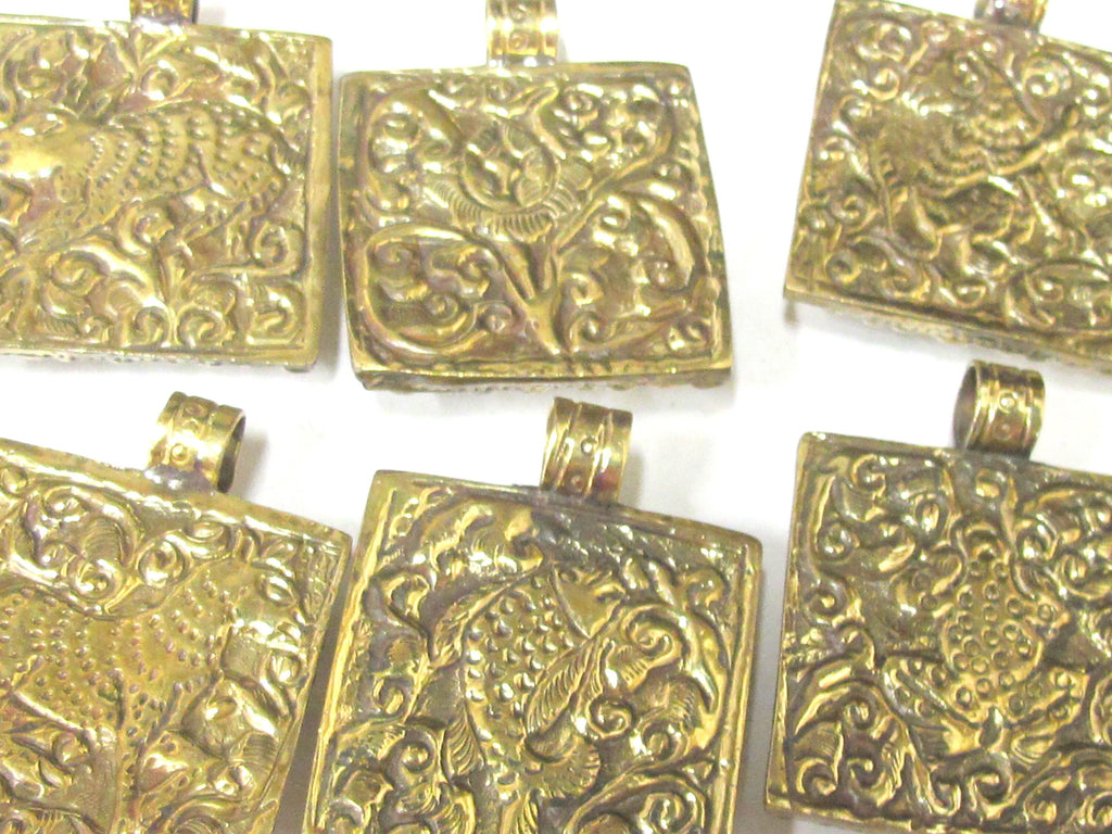 1 pendant - Tibetan square shape Buddha pendant antiqued golden color with floral animal mix design on other side - PM589A