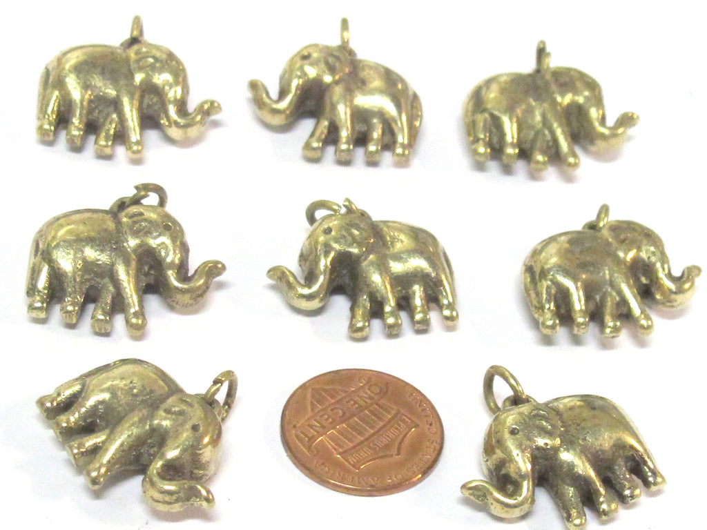 1 Pendant - Small size ethnic Tibetan solid brass elephant pendant from Nepal - CP132s