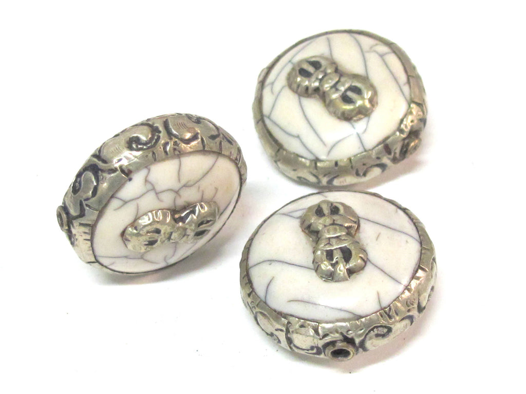 1 Bead - Reversible Large size Tibetan silver encased white cream color crackle resin dorje vajra symbol bead - BD524E