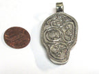 1 Pendant - Intricate carved ethnic Hindu lord Ganesha recycled cattle bone pendant with floral carving on reverse side -- PB007H