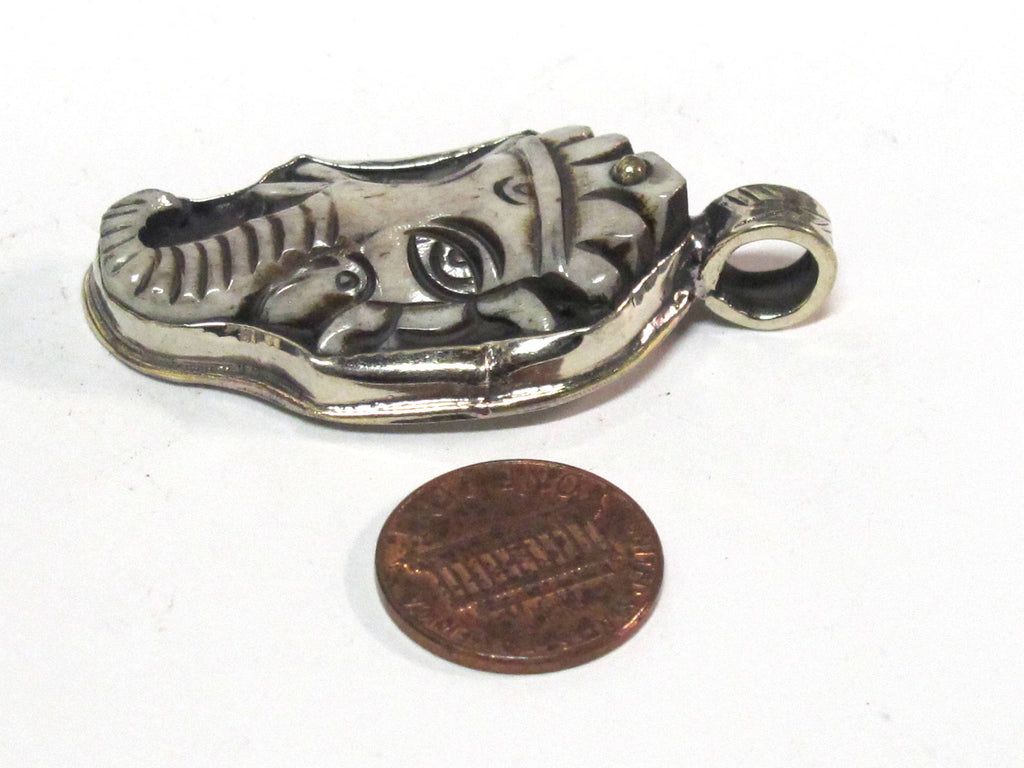 1 Pendant - Intricate carved ethnic Hindu lord Ganesha recycled cattle bone pendant with floral carving on reverse side -- PB007H