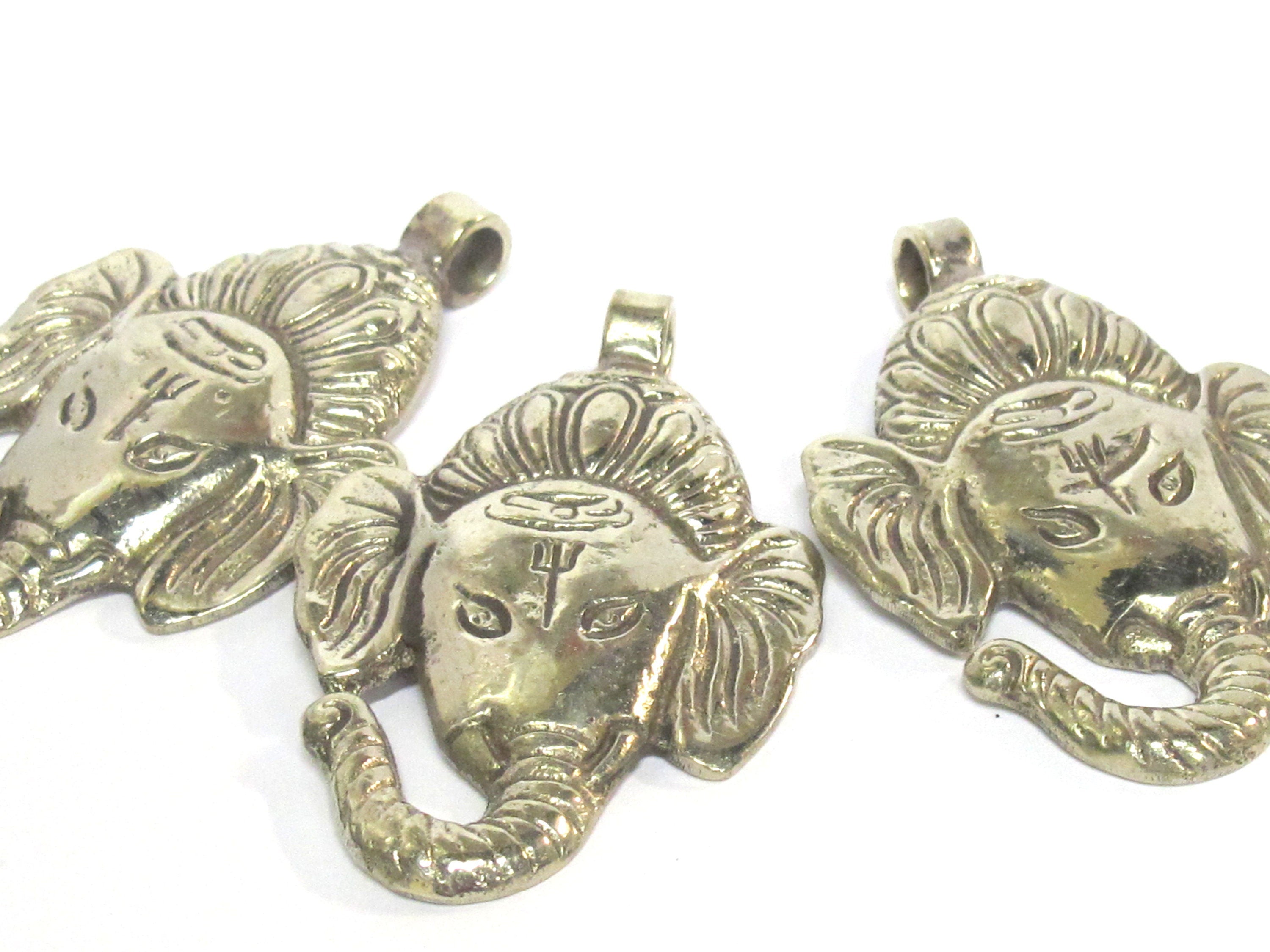 1 Pendant - Beautiful lord Ganesha Ganpati pendant with reverse side floral carving temple decor charm jewelry supply from Nepal - CP133