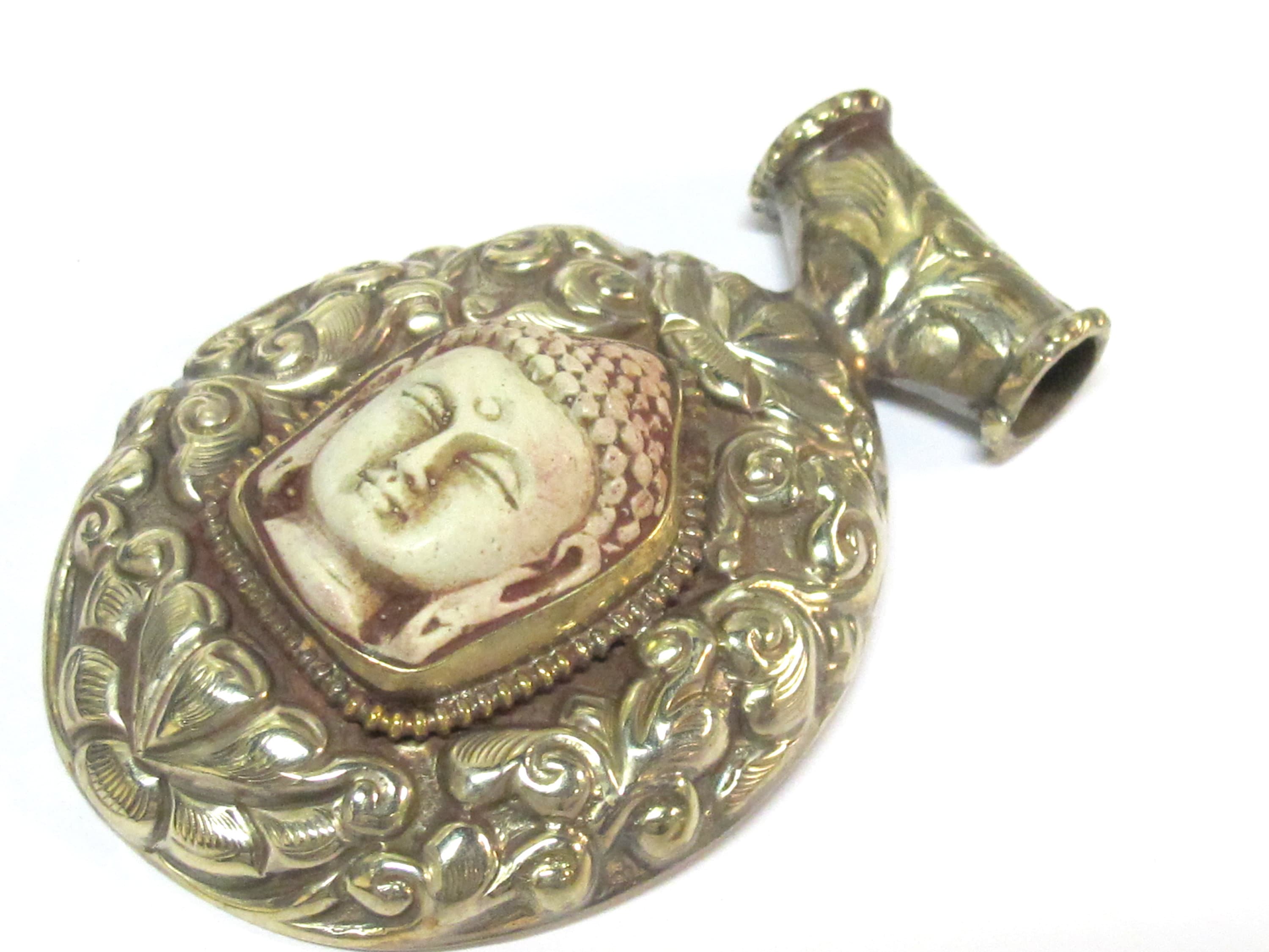 1 Pendant - Large Tibetan antiqued silver color Buddha pendant with Lotus flower carving - PM336E