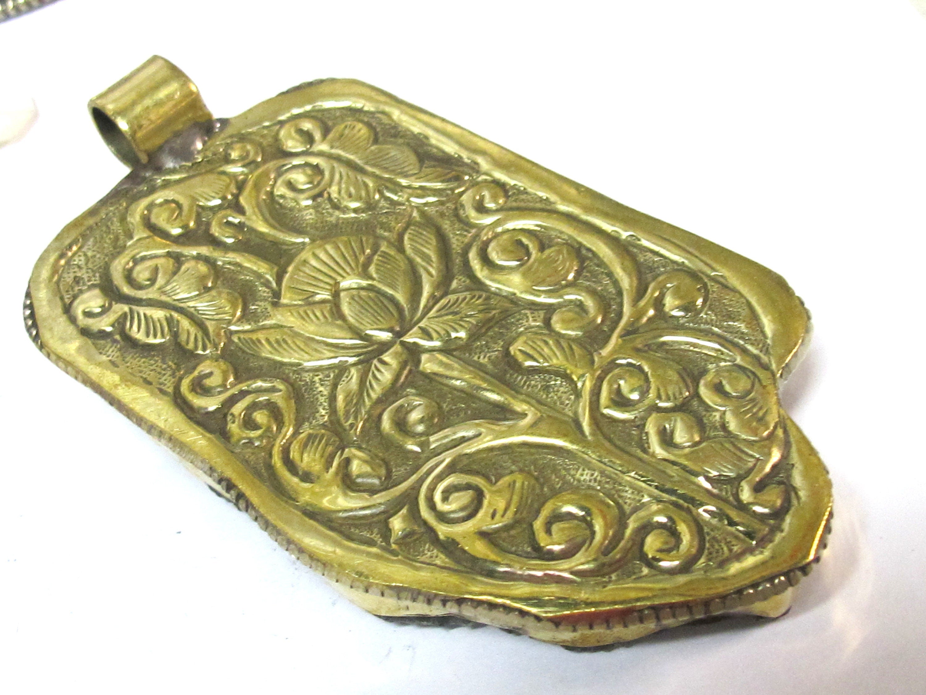 OOAK Tibetan Nepal large long freeform Green agate gemstone pendant featured with reverse side lotus flower design on brass - PM581MB