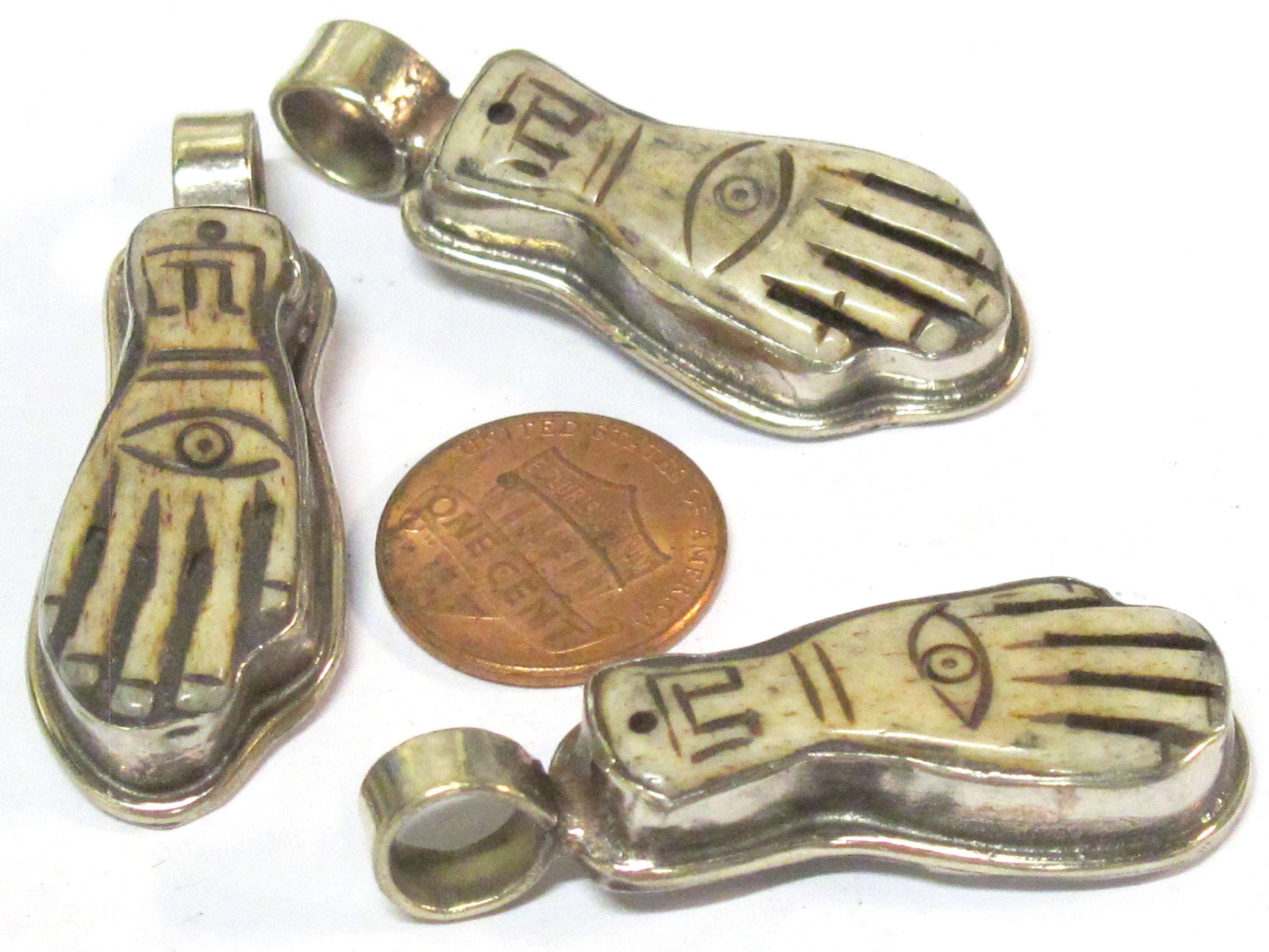 1 Pendant - Ethnic Tibetan cream color carved Buddha hand eye bone pendant Nepal - PB116