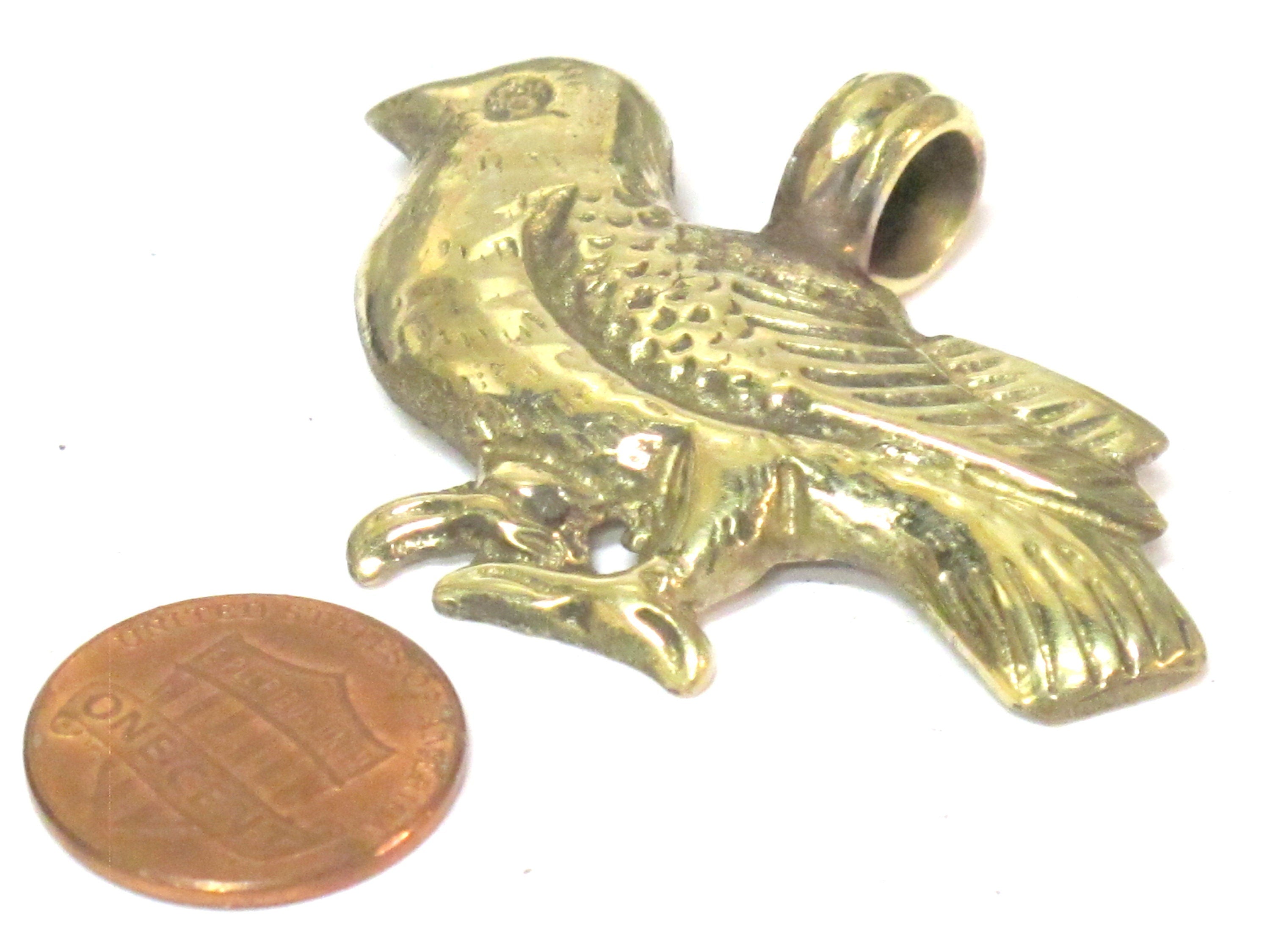 1 Pendant - Medium size solid brass bird pendant with reverse side carving design - CP135