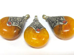 1 Pendant - Tibetan silver honey copal resin reversible pendant charms with lotus flower design on bail - PM612A