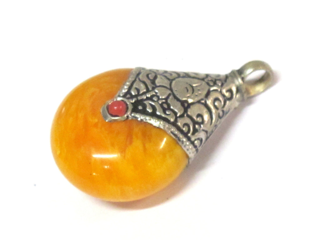 1 Pendant - Tibetan silver honey copal resin reversible pendant charms with lotus flower design on bail - PM612A
