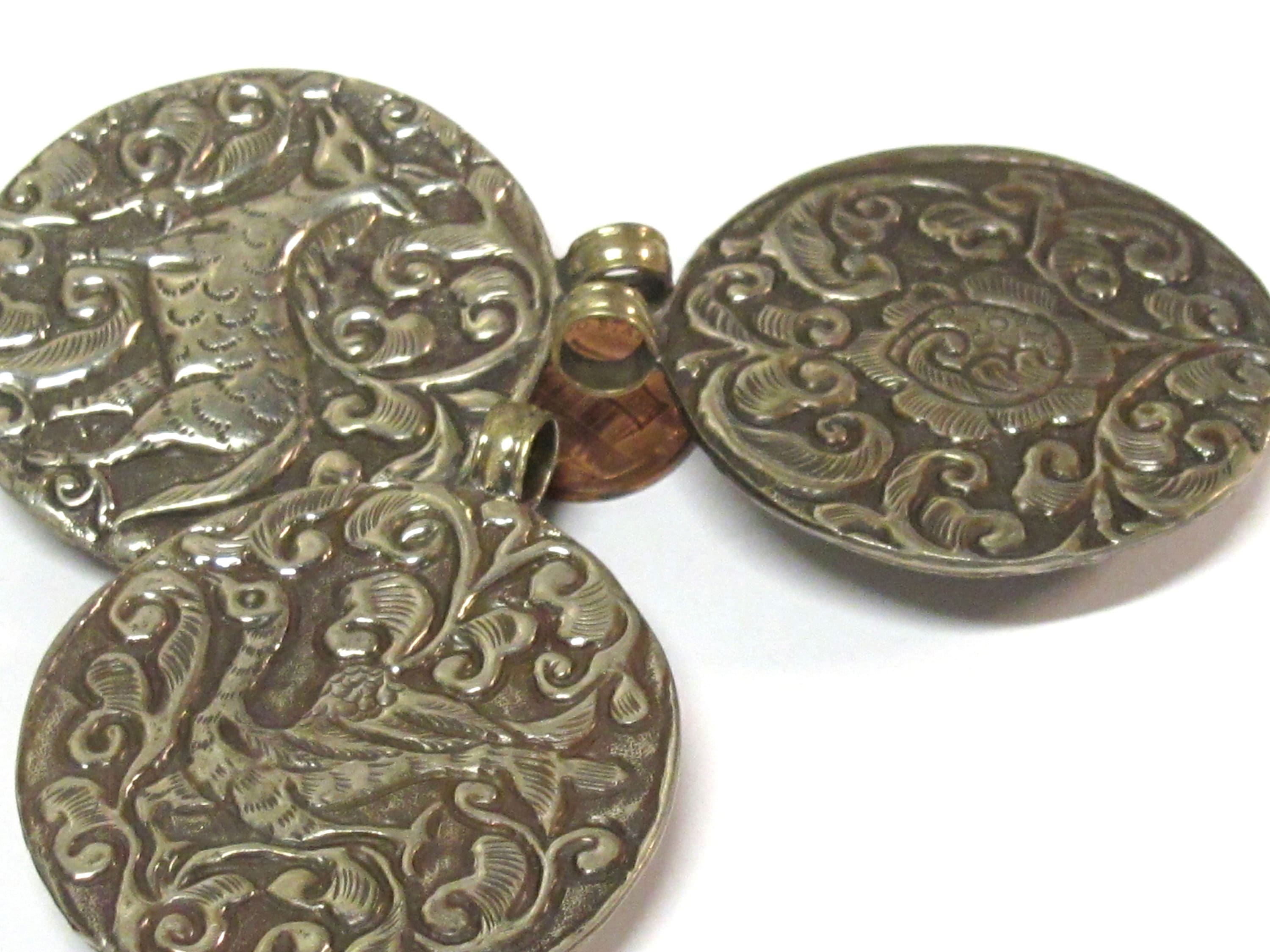 Large size Tibetan antiqued silver finish repousse Fish pendant with reverse side carving Nepal - PM351V