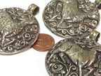 1 Pendant - Gorgeous Tibetan silver repousse Deer pendant with reverse side detailed carving design from Nepal - PM351F