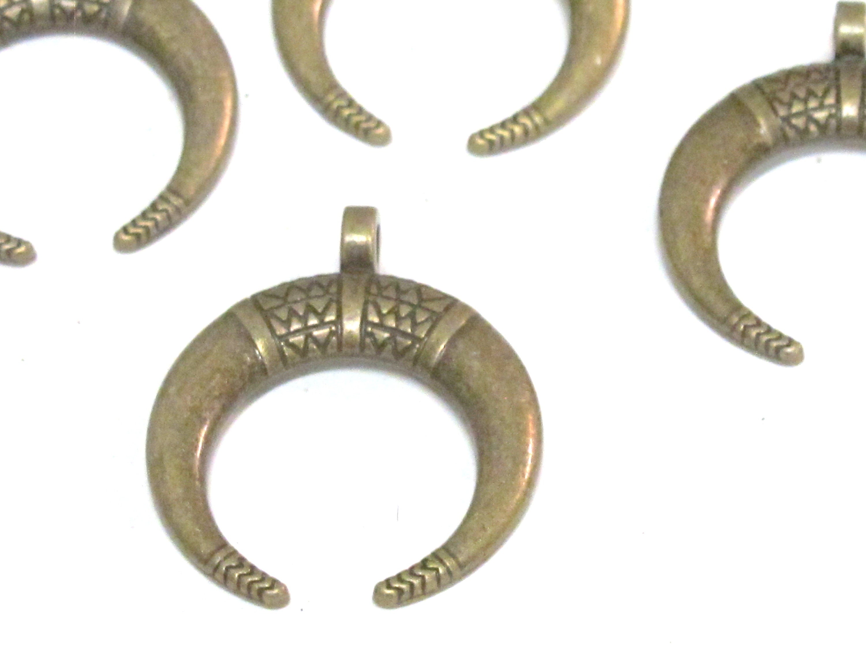 6 charms- Crescent moon shape charm pendants supply brass color - CM201K