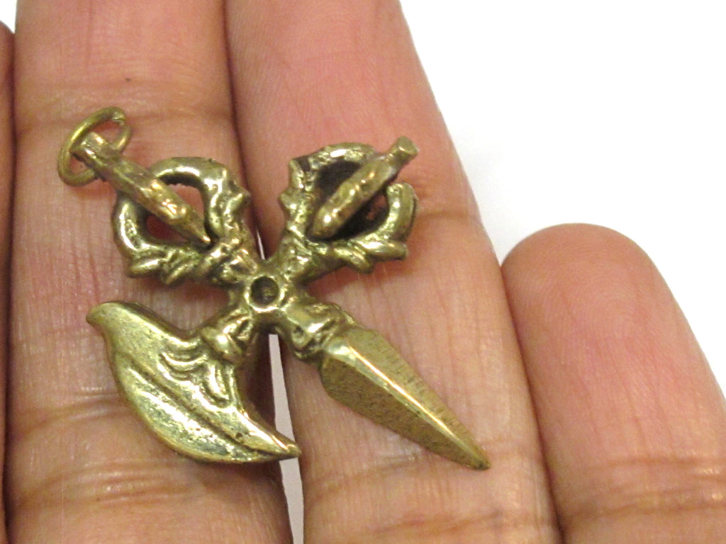 1 Pendant - Ethnic small medium size Tibetan Dorje Vajra axe brass pendant from Nepal - CP137