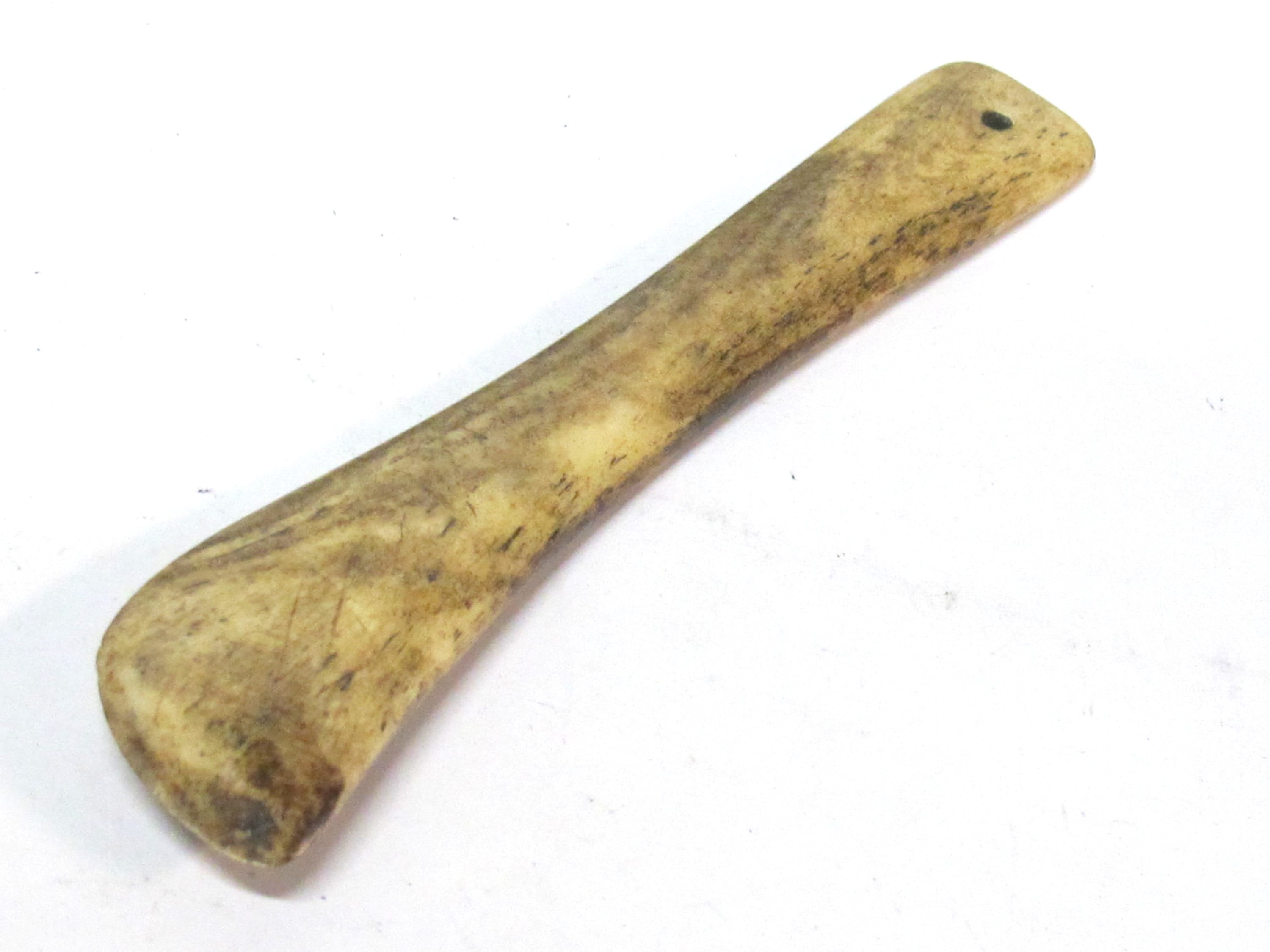 1 pendant - Long large size ethnic tribal design recycled cattle bone pendant - PB117