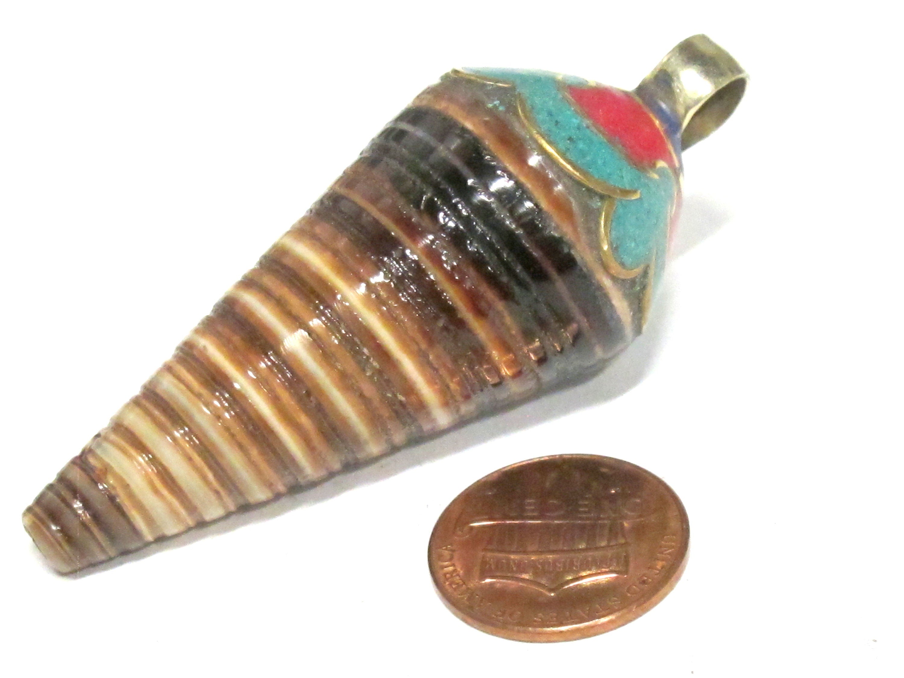 1 Pendant - Ethnic Tibetan Nepal conical shell pendant with brass cap inlaid turquoise - PM417K