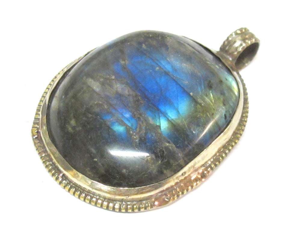 1 Pendant - Large size Tibetan Nepal flashy Labradorite gemstone pendant with flower carving on other side - PM599KB