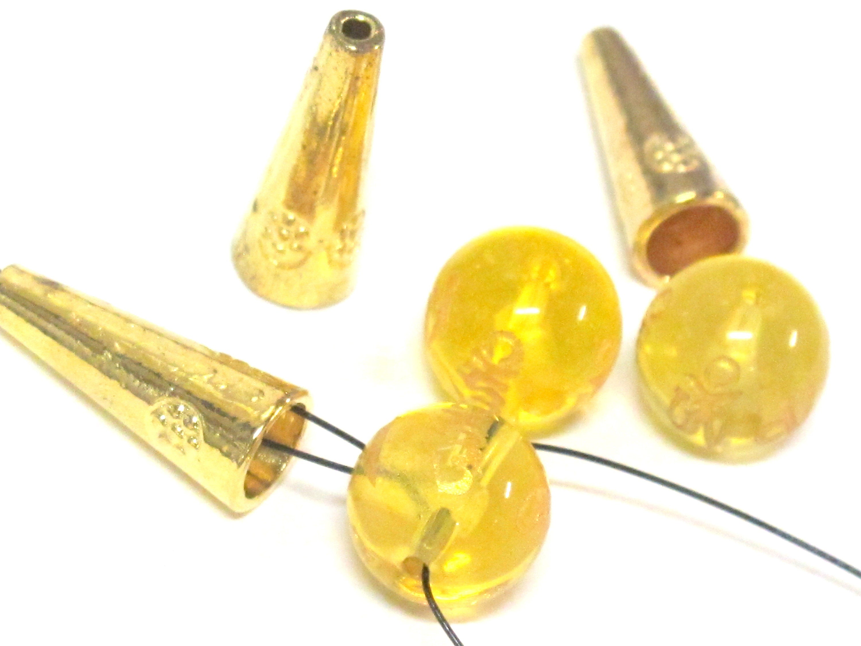 1 Guru Bead set - 12 mm size Tibetan om mantra etched golden honey lemon color synthetic quartz Guru bead and gold color cone bead - GB067