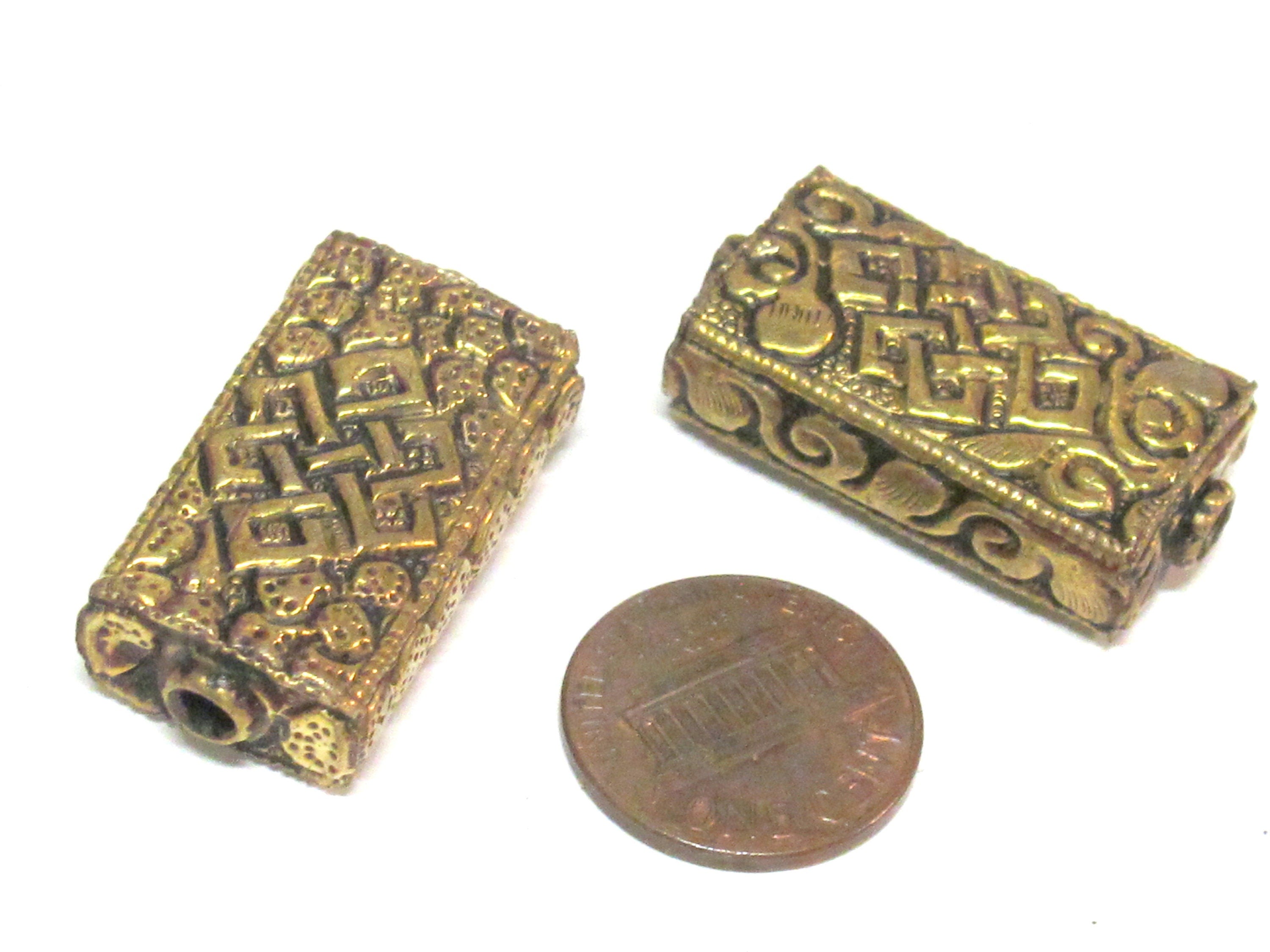 1 bead - Rectangular cube shape Tibetan repousse infinity knot symbol design golden finish brass bead Nepal - BD631M