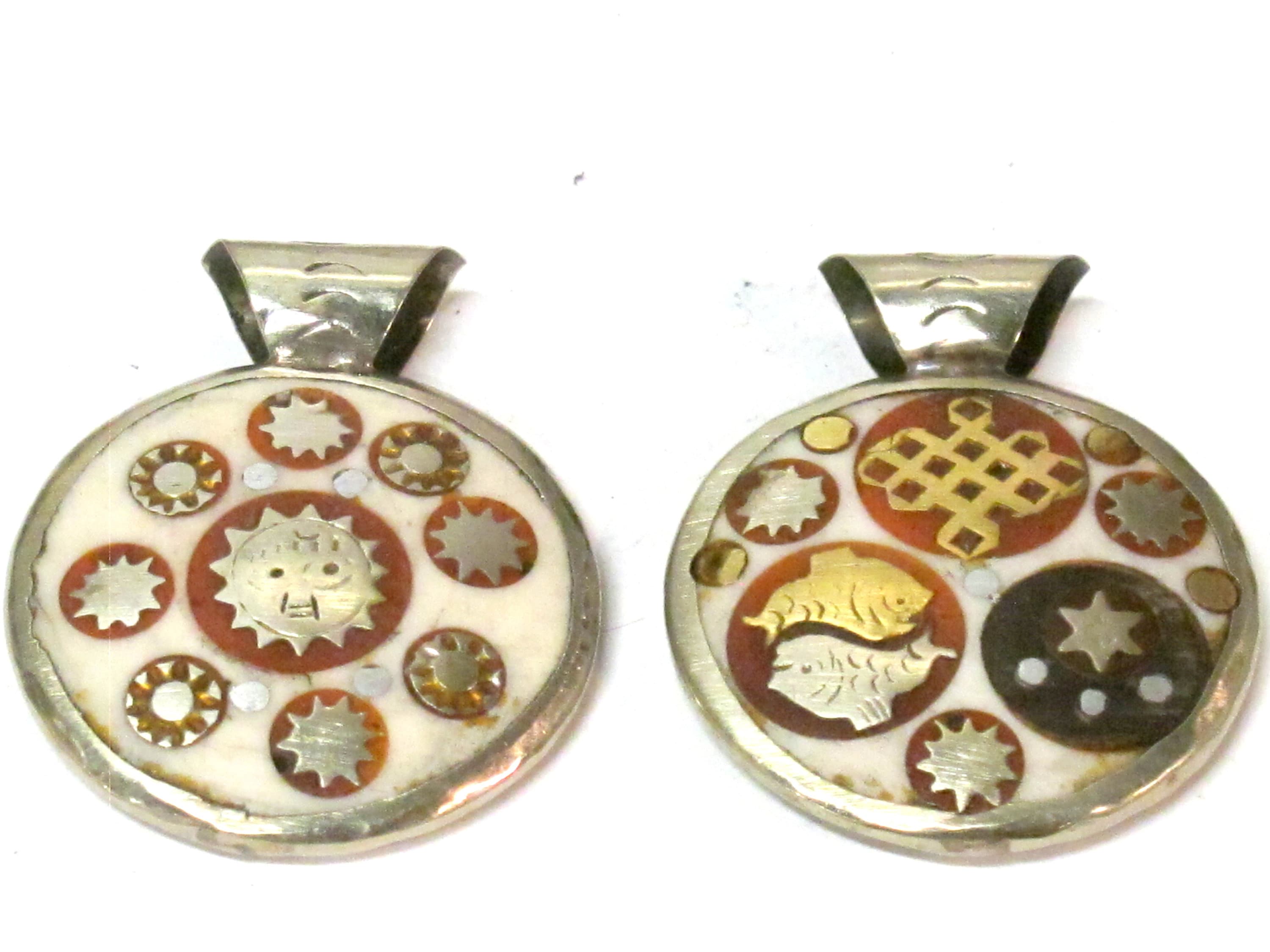 1 Pendant - Reversible round white cream color sun moon star tibetan recycled cattle bone pendant with infinity knot fish symbol - PM176K