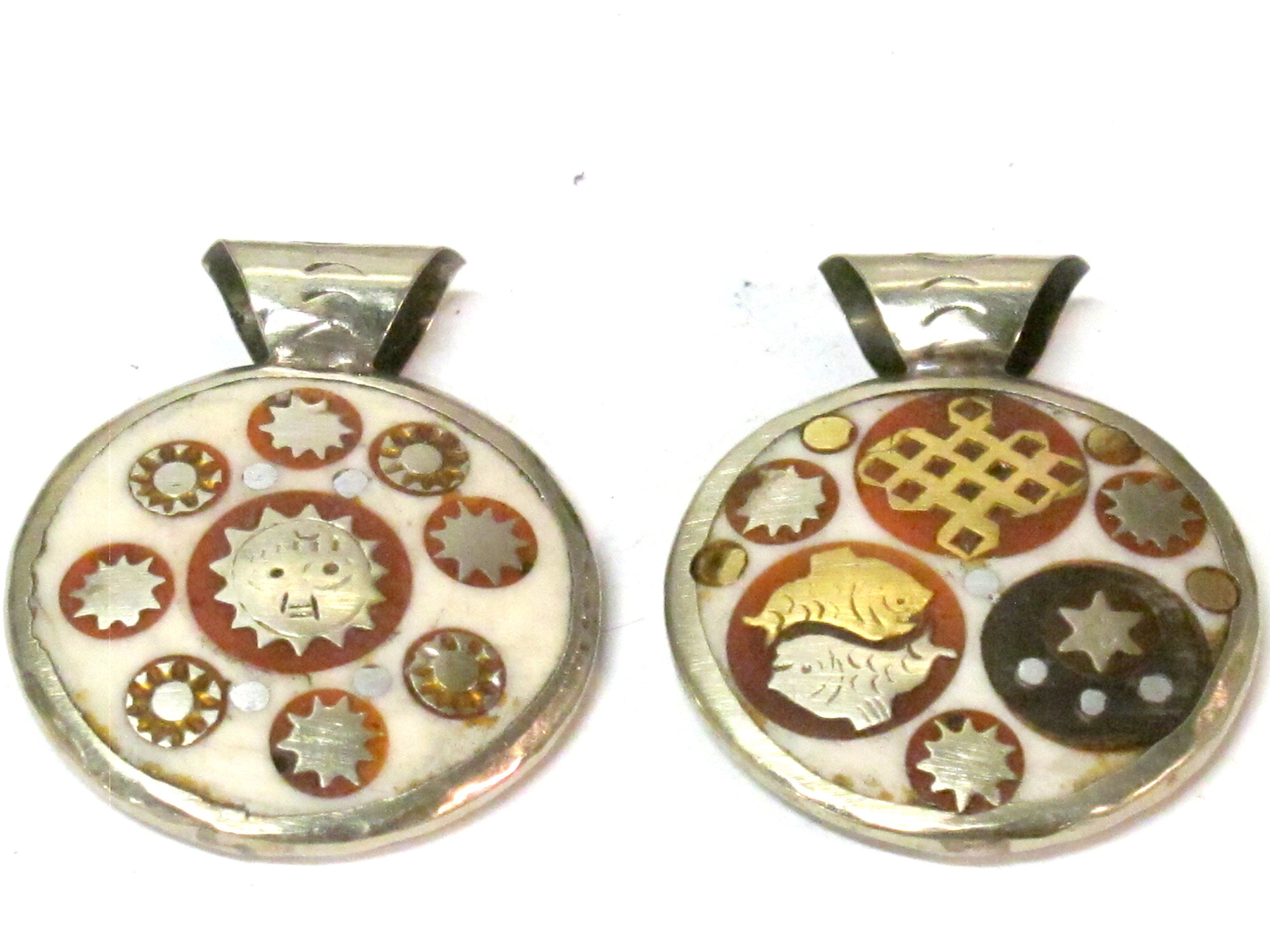 1 Pendant - Reversible round white cream color sun moon star tibetan recycled cattle bone pendant with infinity knot fish symbol - PM176K